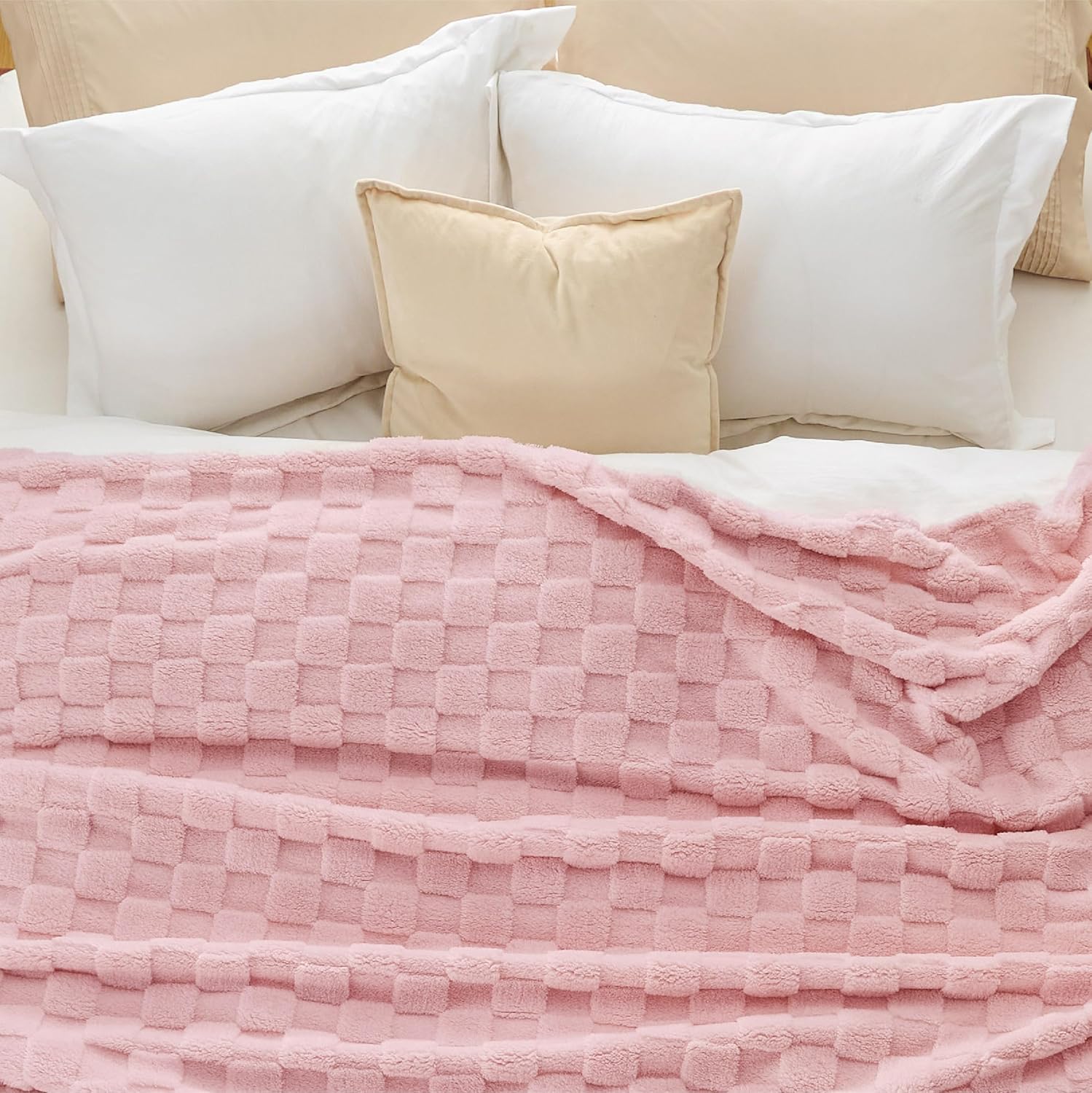 Bedsure GentleSoft King Size Blanket for Bed - Super Soft Cozy Blankets for Women Men Girls, Large Fuzzy Fleece Throw for Bedroom Decor, Pink,108x90 Inches - Image 6