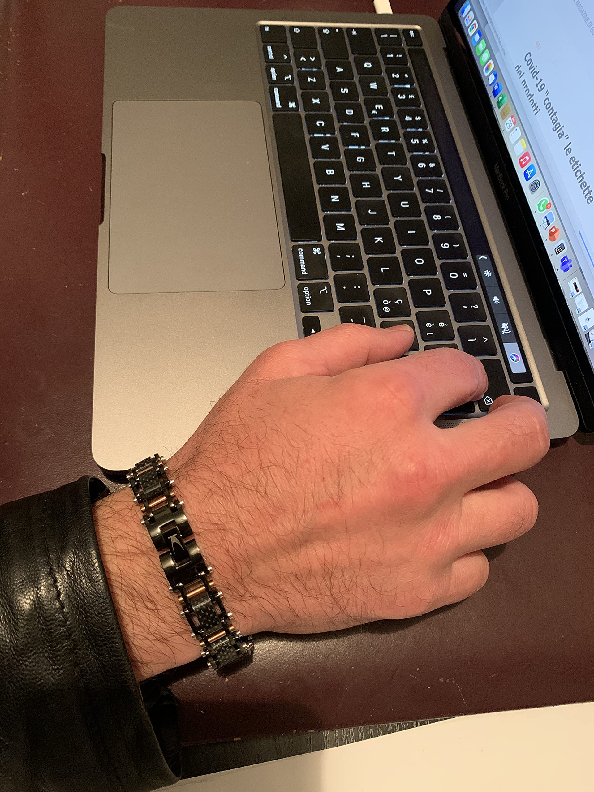 Black Fiber Chain