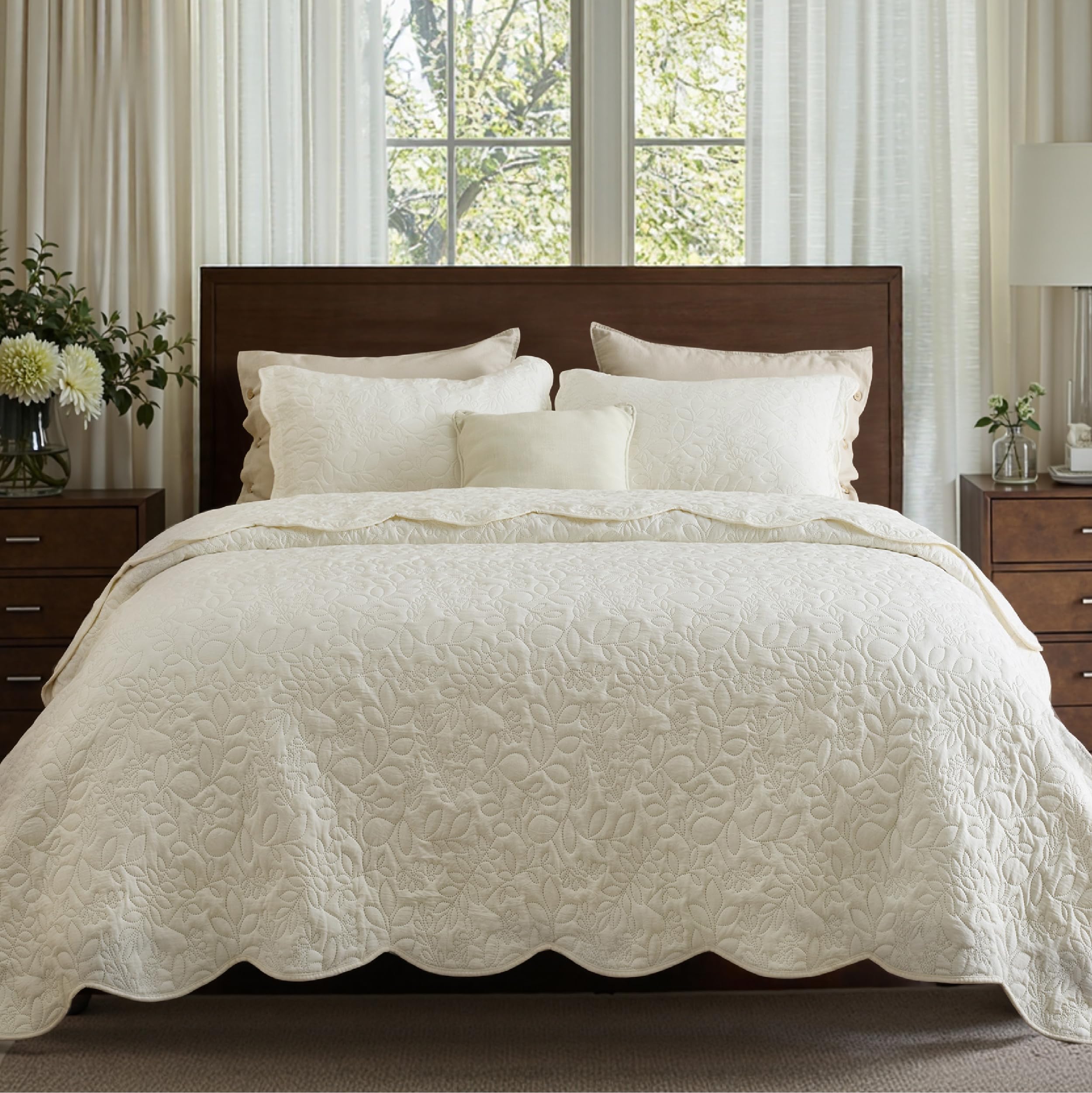 Bedsure Quilt King Size - Ultra Soft Pre-Washed Bedspread - Lightweight Cream Yellow Comforter with 2 Pillow Shams - Summer Bedding Set with Leaf Design 106x96 InchOEKO-TEX STANDARD 100