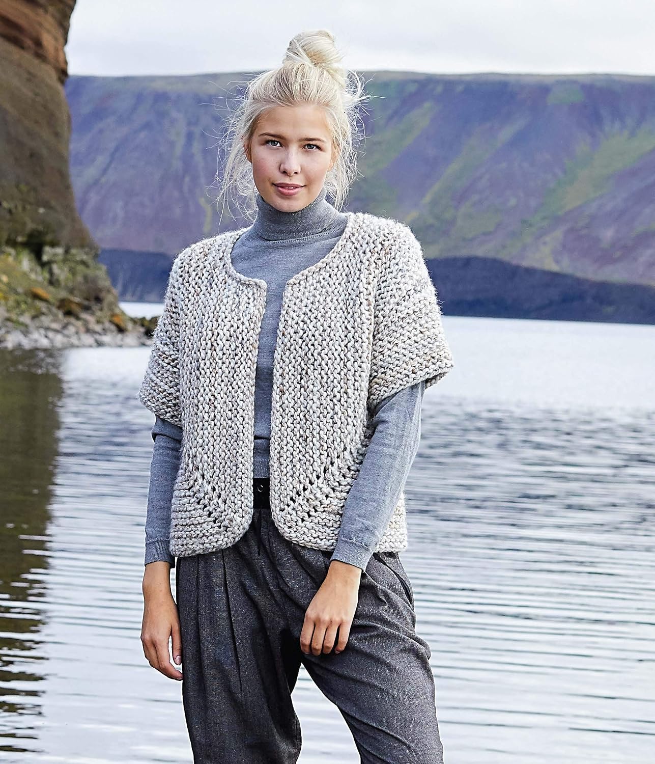 26 Quick & Easy Knits: Stylish Projects using Bulky Yarns