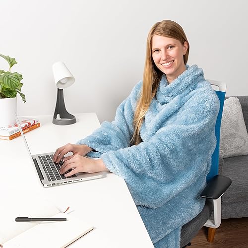 Miniatura 4 de PAVILIA Manta esponjosa con mangas para mujeres, hombres y adultos, manta de felpa suave y esponjosa, manta de dormir para acurrucarse con bolsillo