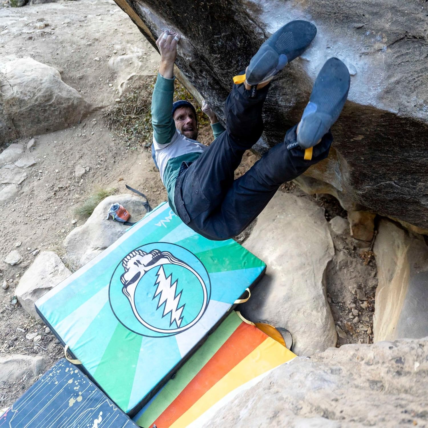 Asana Superhero Bouldering Crash Pad - Deluxe Suspension, Triple Layer Dual Density Foam Structure, Heavy Duty Nylon - Premium Rock Climbing Crash Mat with Huge Landing Zone (57x40x4)