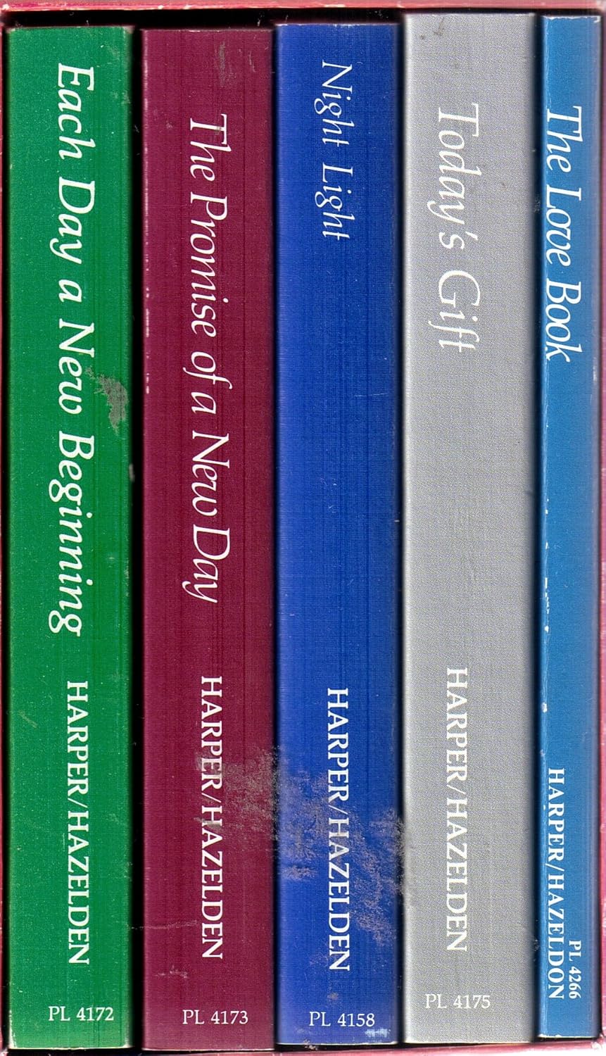 Meditations for Women Hazelden Publishing 9780062554611