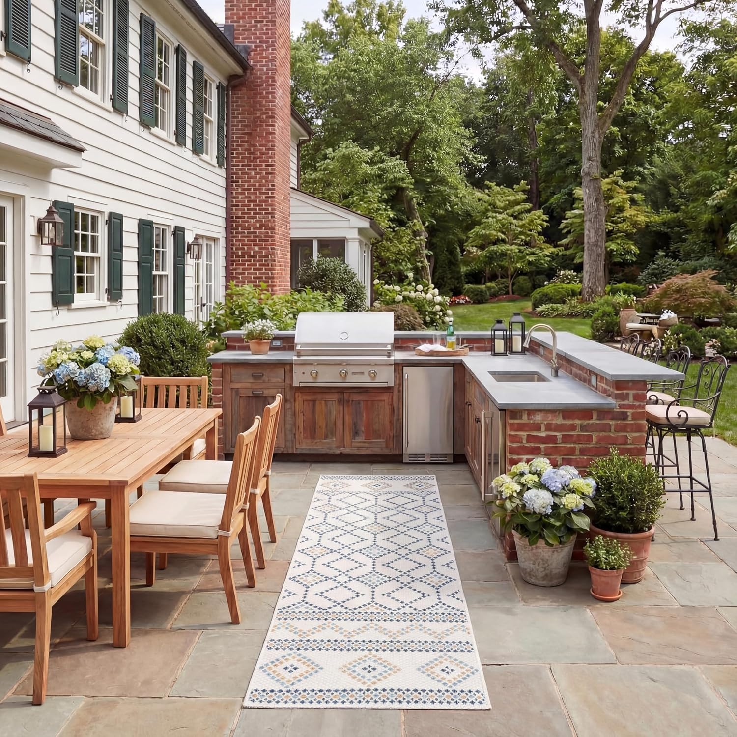 SAFAVIEH Washable Rug Outdoor Courtyard Collection - 2'3" x 8' Runner, Ivory & Navy Yellow, Non-Shedding & Easy Cleaning, Ideal for Patio, Entryway, Mudroom, Hallway, Kitchen (CY9681-53455)