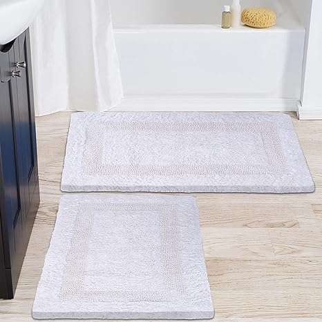 Amazon Com Chardin Home White Bath Mat Hotel Spa Bathroom Rugs Set Of 2 Bath Rugs 17x24 21x34 Inches Machine Washable Reversible Soft Plush Bathrug Home Kitchen
