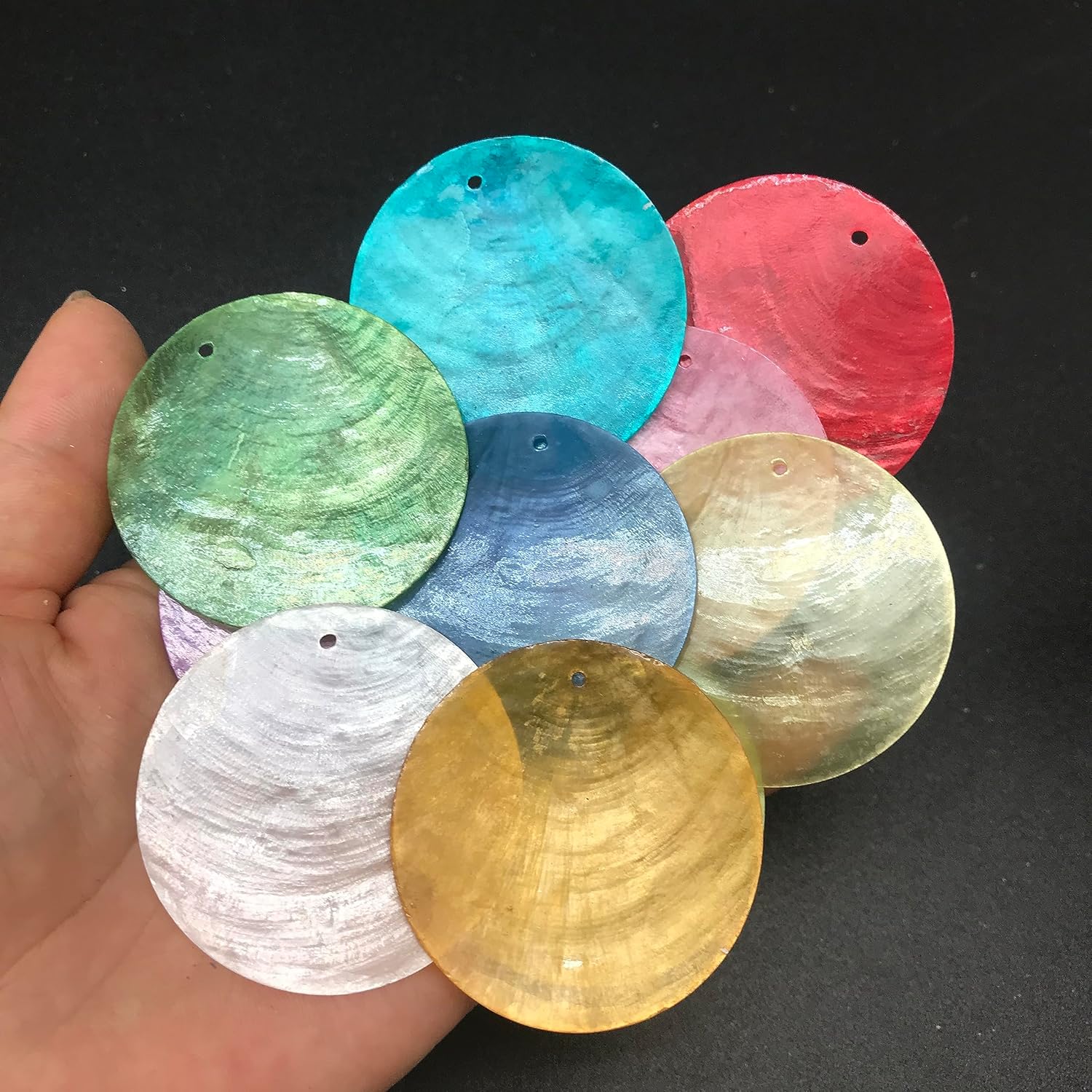 PEPPERLONELY 100 PC Round Natural Capiz Sea Shells, 1 Inch