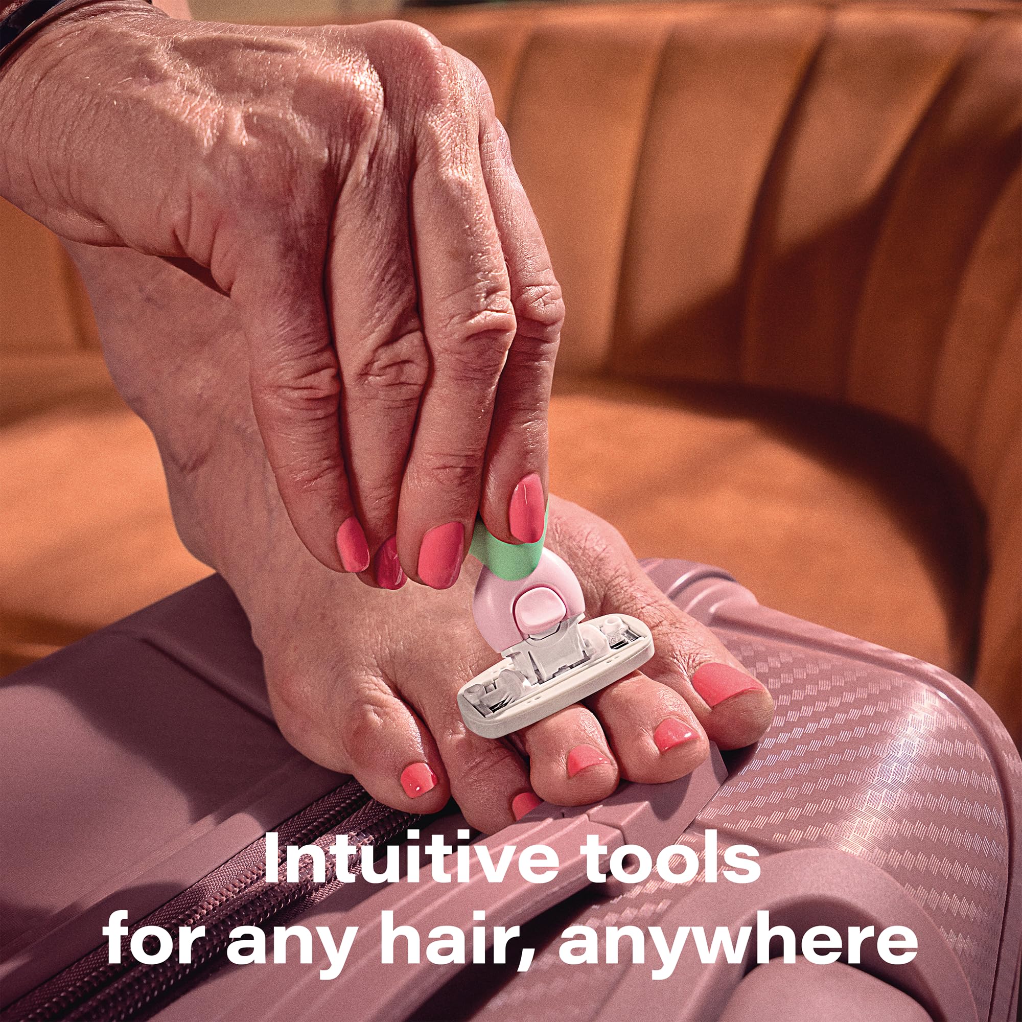 Wilkinson Sword Intuition Complete Care Mini Travel, 1 rasoio da donna, 1 custodia da viaggio, 1 ricarica per rasoio da donna