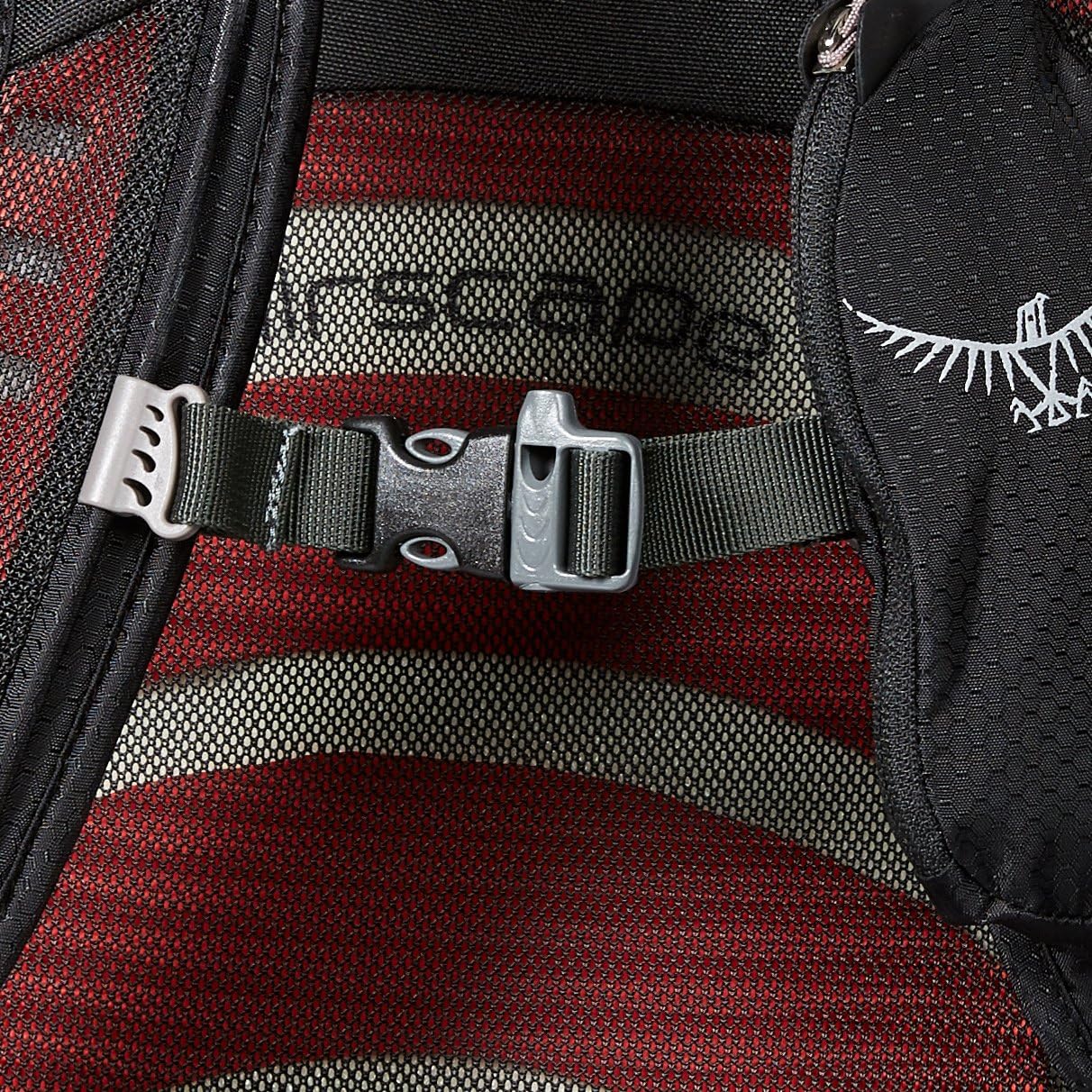 Close-up of the adjustable sternum strap and buckle on the Osprey Escapist 18 Daypack.