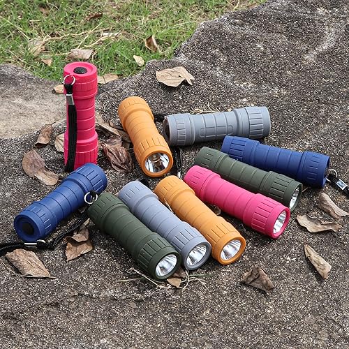 Miniatura 8 de Paquete de 10 mini linternas profesionales para exteriores, linternas LED superbrillantes de 100 lúmenes, paquete de linternas pequeñas con 30 pilas