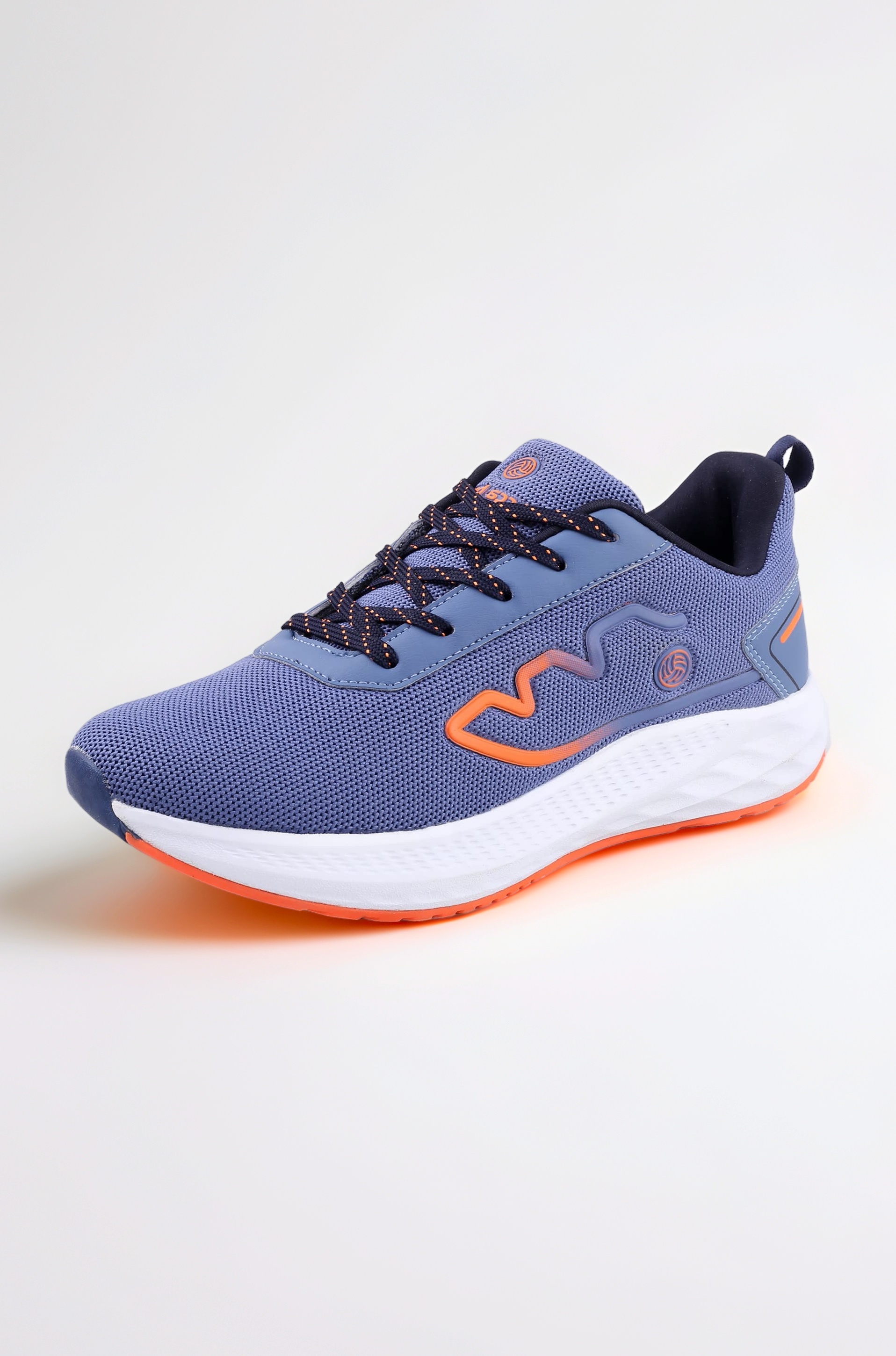 - Men Lace Up Running Shoes