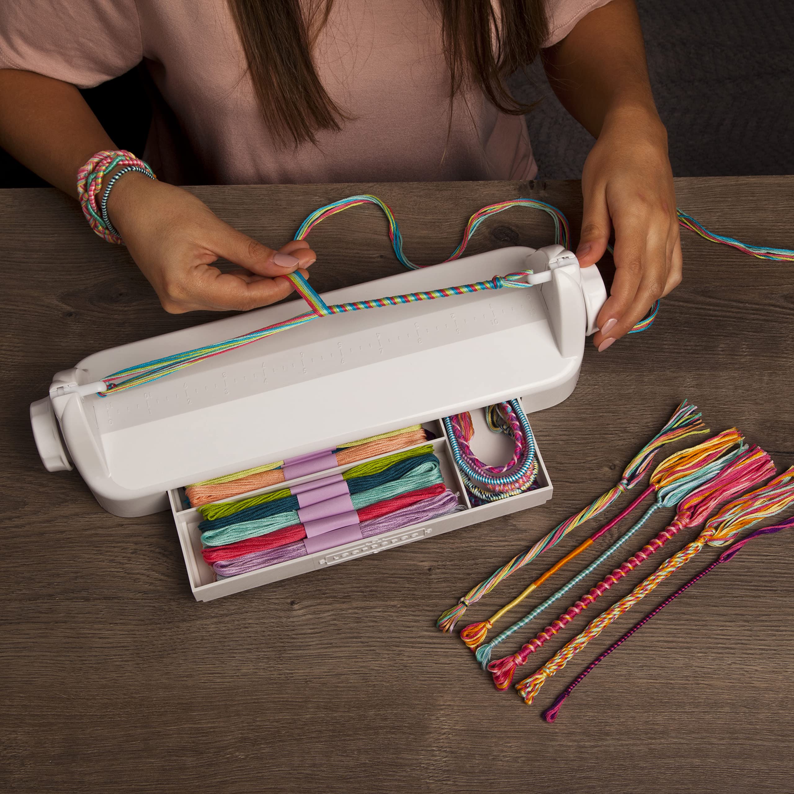 Loopdedoo Friendship Bracelet Maker, Multicolor, Piccolo/Medio - Image 2