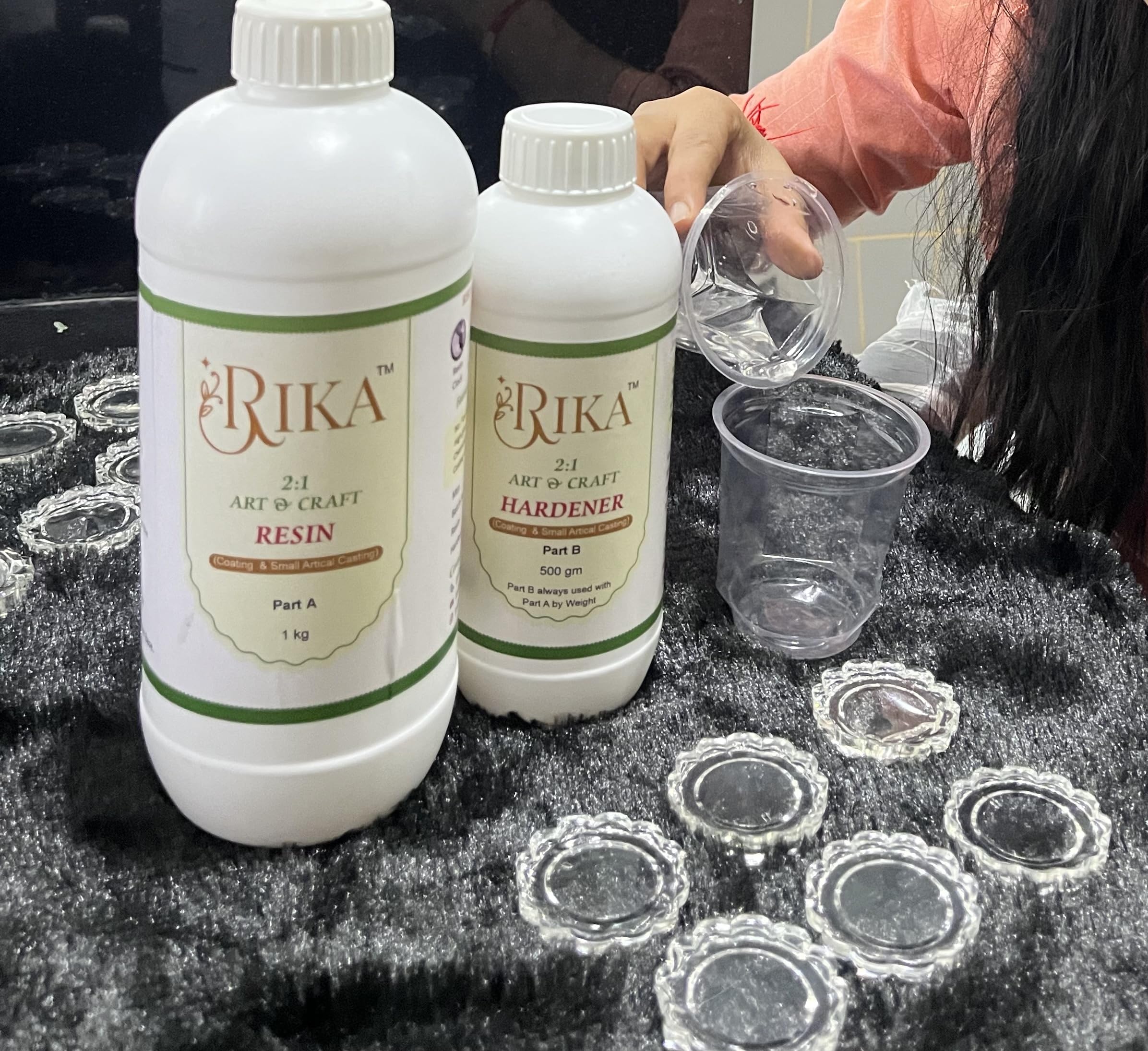IRIKA 1.5kg Art & Craft Resin Set (1kg Resin + 500g Hardener) | 2:1 Ratio, Non-Toxic, Bubble-Free, Made in India - Image 3 thumbnail