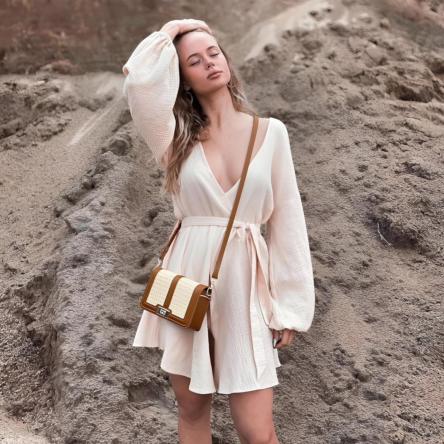 Ayliss Straw Crossbody Bags for Women Straw Purses Handbags Shoulder Clutch Purse Summer Beach Woven Bags for Vacation - Image 3