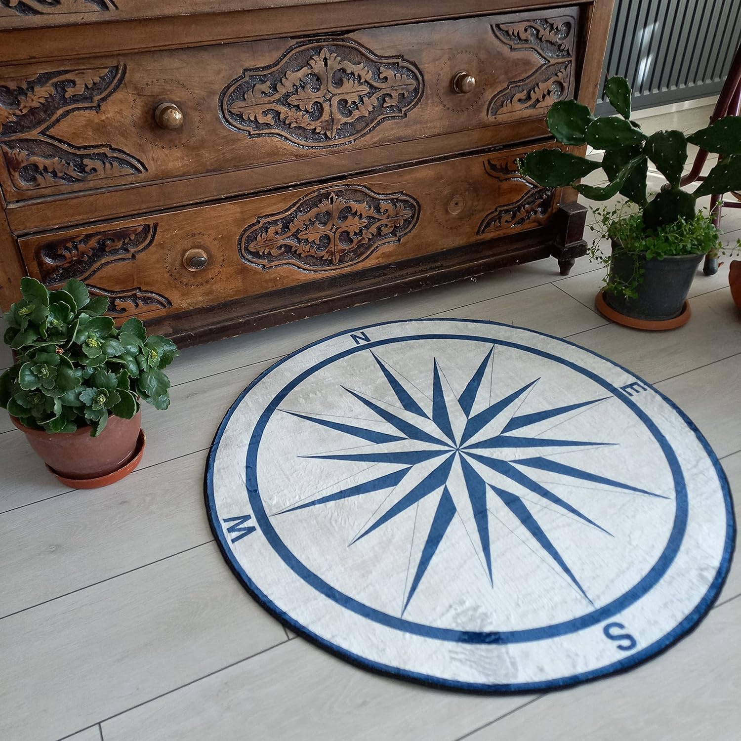 Compass Rug Cool Round Area Rug Hypebeast Rug Yacht Mat Boat Mat Soft Ultra Soft Non Slip Summer House Carpet Luxury Home Decor (2.6x2.6 ft., Model - 5)