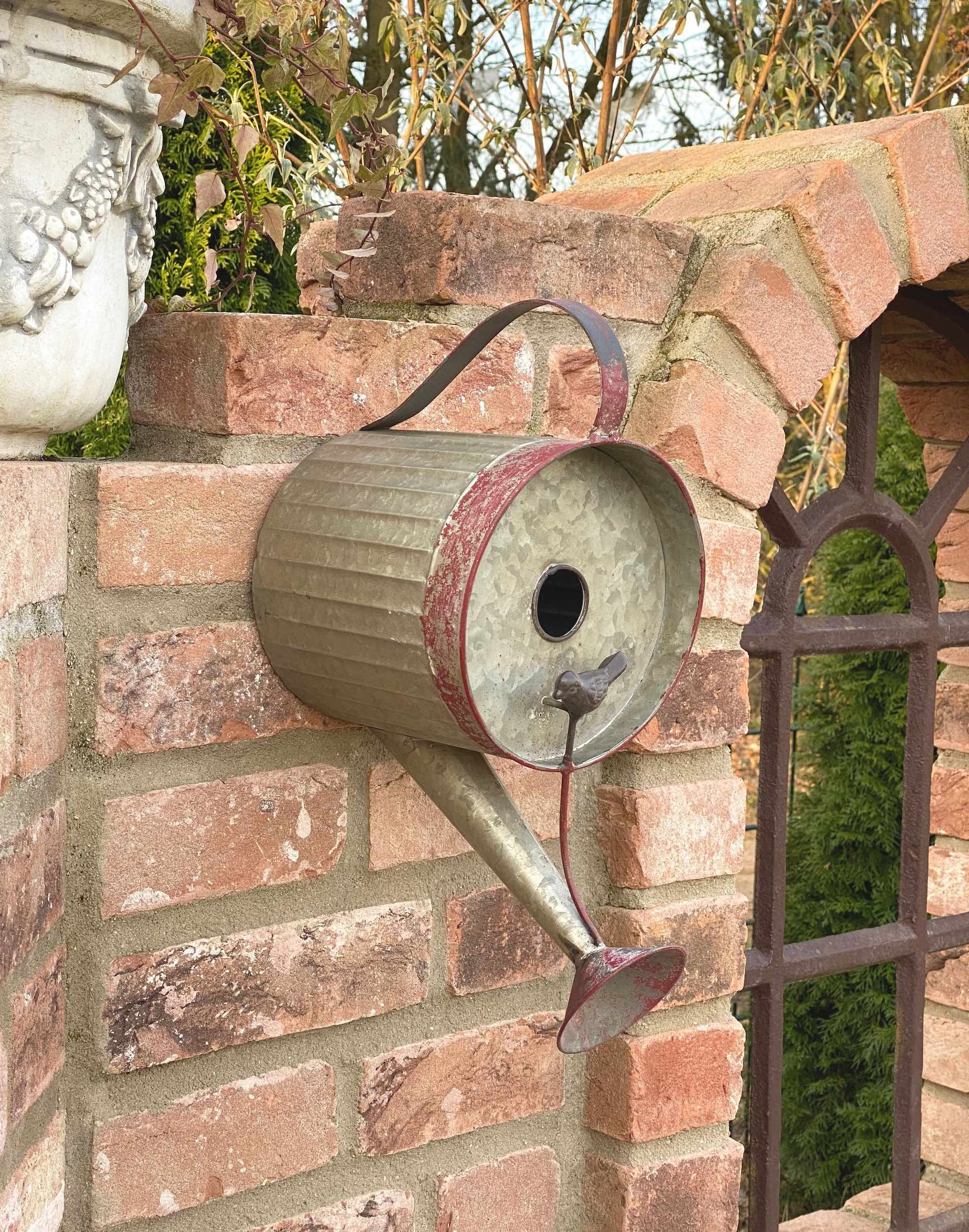 DanDiBo Vogelhaus zum Aufhängen Metall Deko Gießkanne wetterfest 501138 Nistkasten 40 cm Futterstation für Vögel Shabby Metallkanne Kanne Balkon