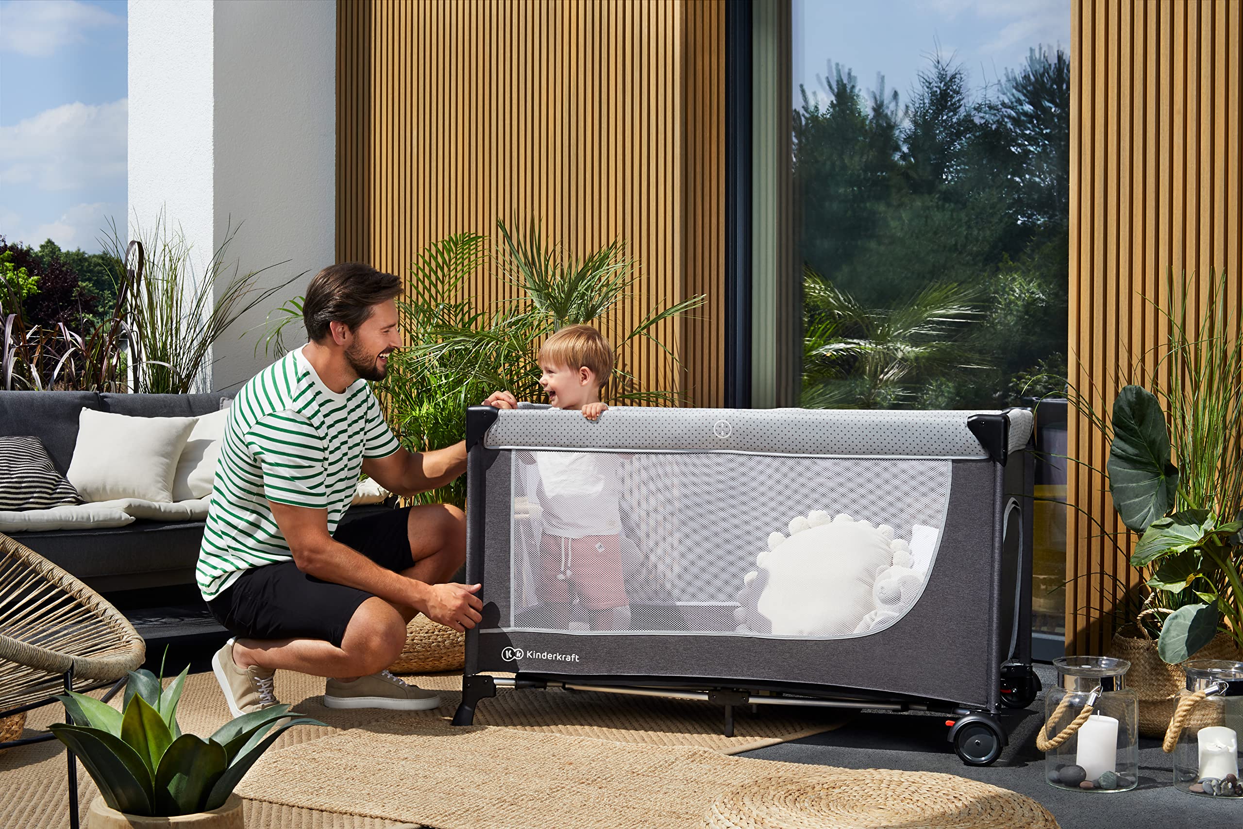 Kinderkraft LEODY Reisebett Baby mit Schlaffläche 120 x 60 cm, Mobile mit Melodien Lichtern und Spielsachen, Höhenverstellbar, schnelle Zusammenklappen, Luftzirkulation, Transporttasche, Grau