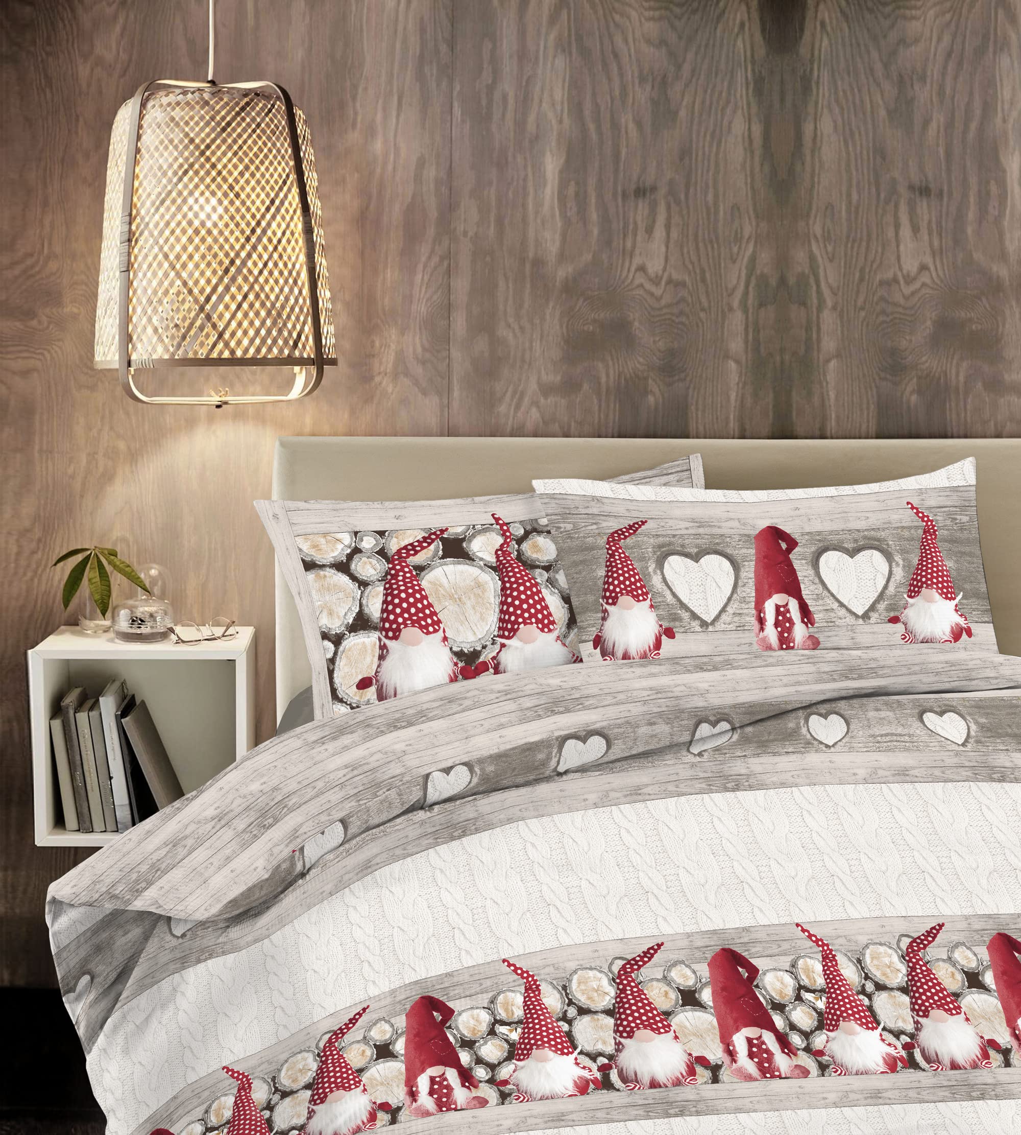 IlGruppone Copripiumino 100% Cotone Sacco e Federe Prodotto Italiano con Stampe Moderne in Morbido Cotone Disegni Moderni in più Colori - Gnomi Rosso - Matrimoniale