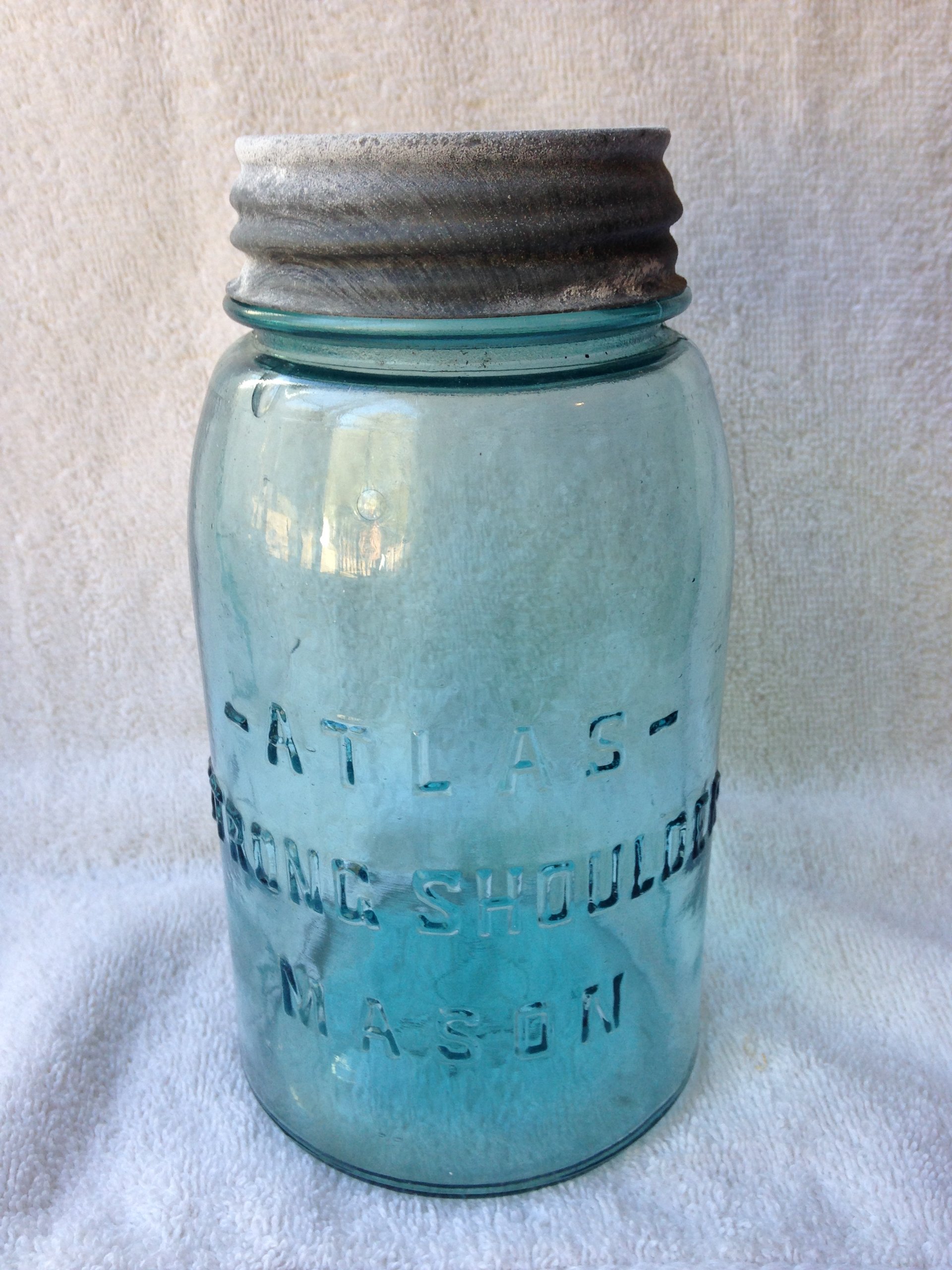 Amazon.com: Vintage Blue Atlas Strong Shoulder Mason Jar with Zinc