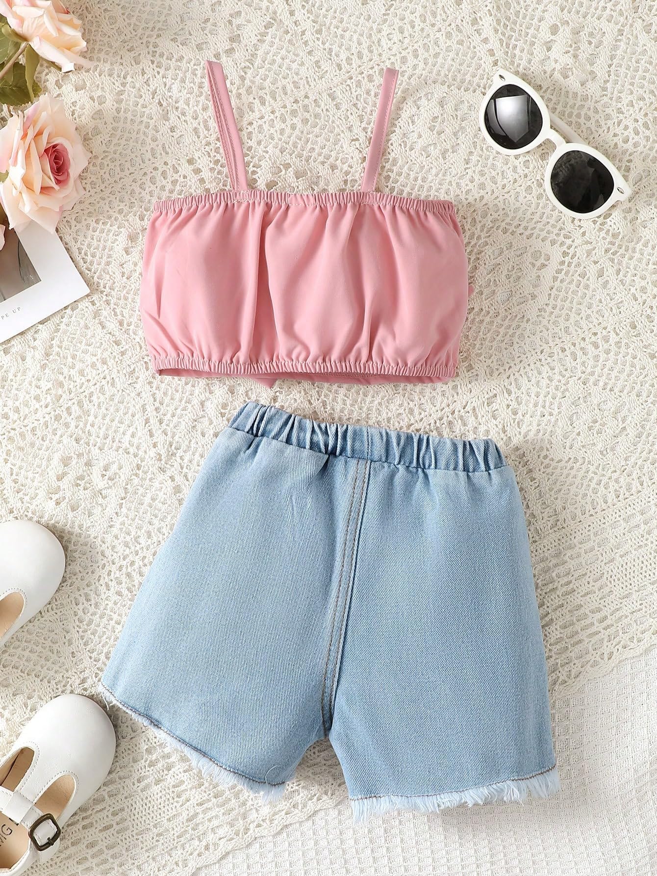 Conjunto de 2 piezas para niña con lazo frontal y pantalones cortos de mezclilla bordados con corazón y cintura elástica y dobladillo deshilachado — view 5