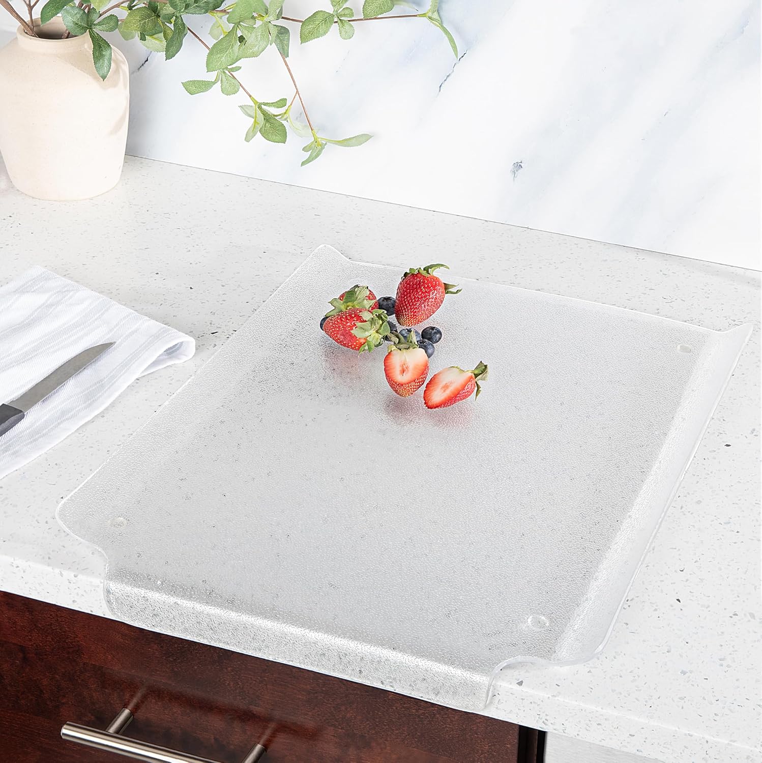 Better Houseware Acrylic Cutting Board with Counter Lip & Side Wings - 14.5” x 19” - Non-Slip Rubber Feet, BPA-Free, Scratch Resistant, Lightweight, Pebble Acrylic Finish, Kitchen Counter Protector