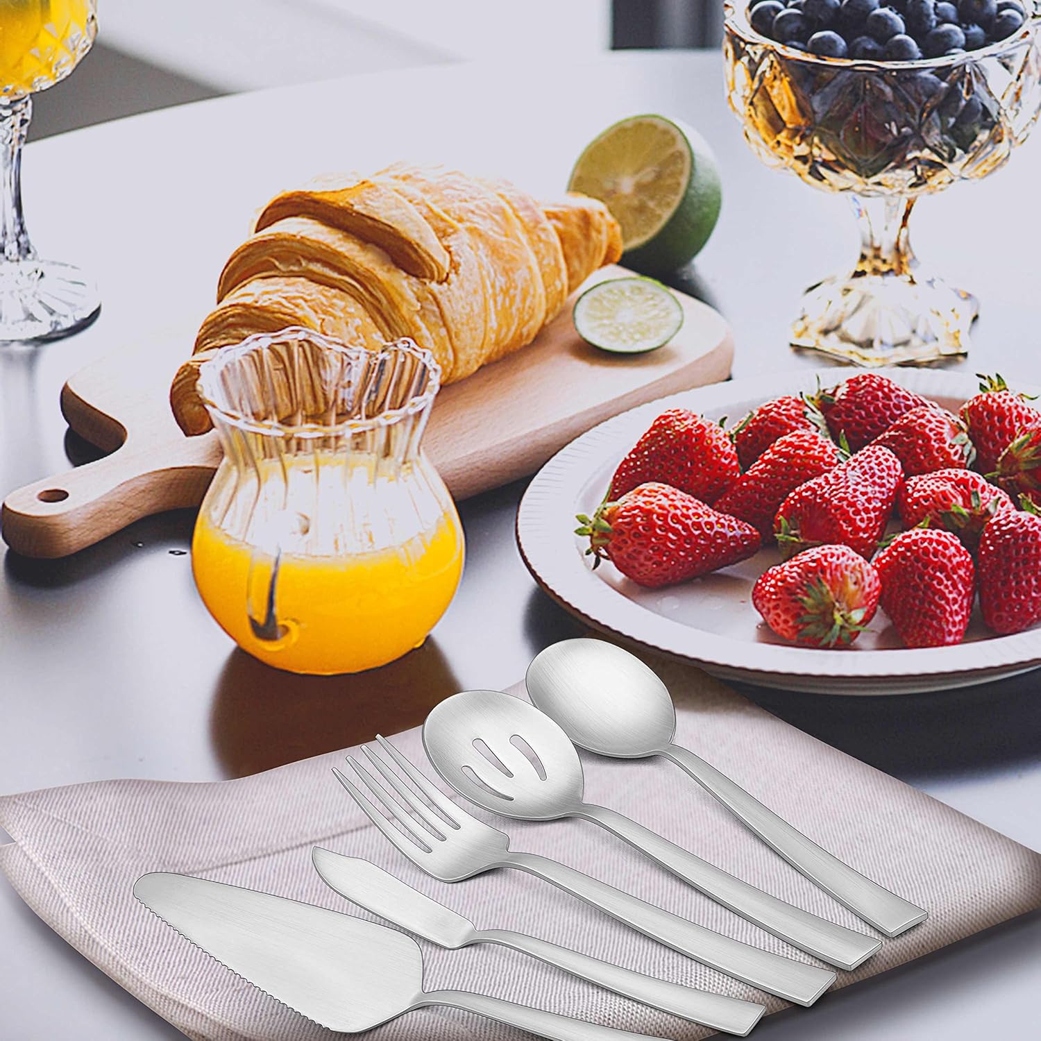 Herogo Ménagère 16 Pièces En Acier Inoxydable Poli Miroir Avec Couteau, Fourchette, Cuillère, Couverts élégants Pour La Maison, Le Restaurant, L'hôtel, Passe Au Lave-vaisselle – Noir