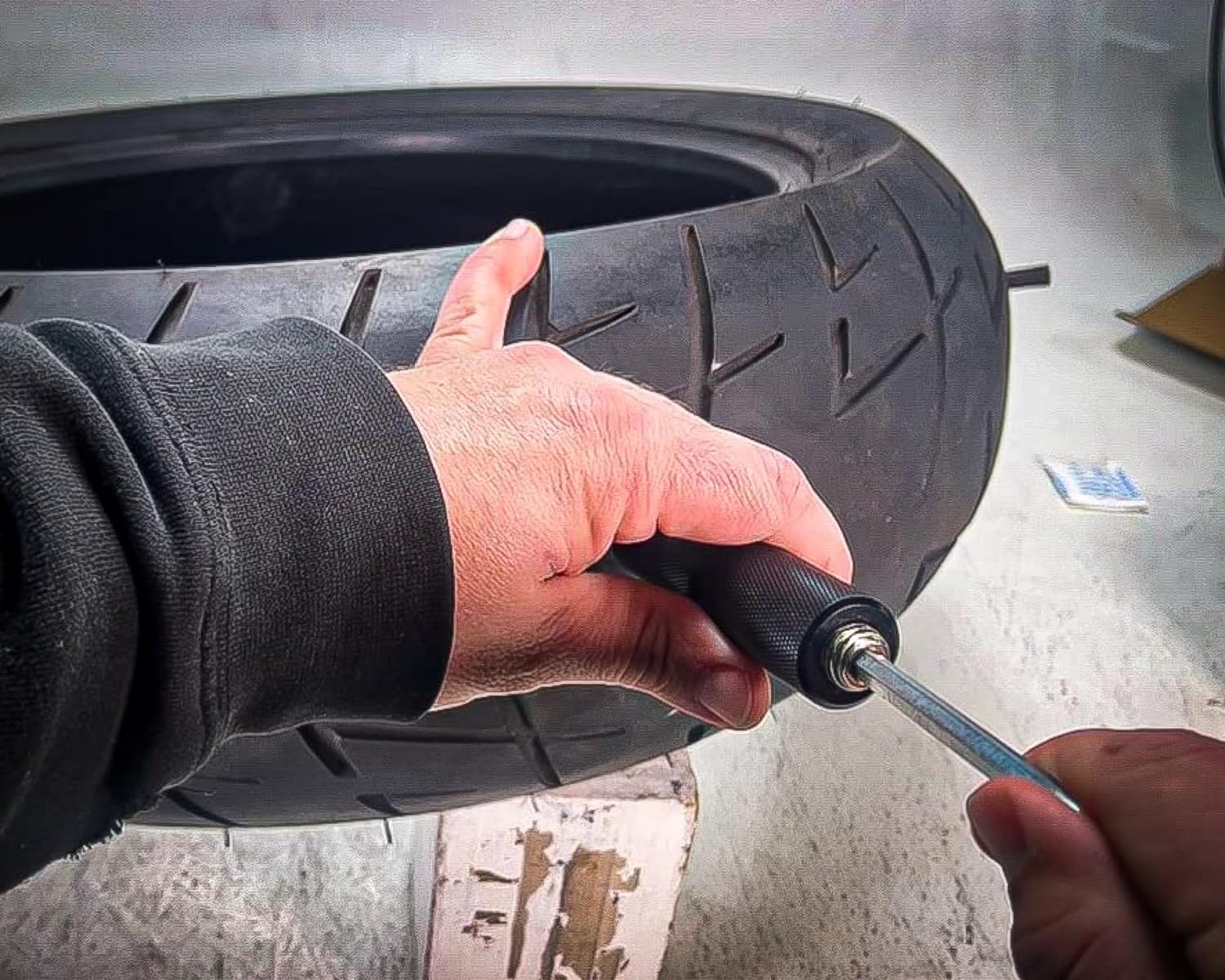 Stop & Go 1000 22 Piece Tubeless Tire Pocket Plugger Repair Kit for Punctures and Flats on Car, Motorcycle, ATV, Jeep, Truck, & Tractor (15 Mushroom Plugs)