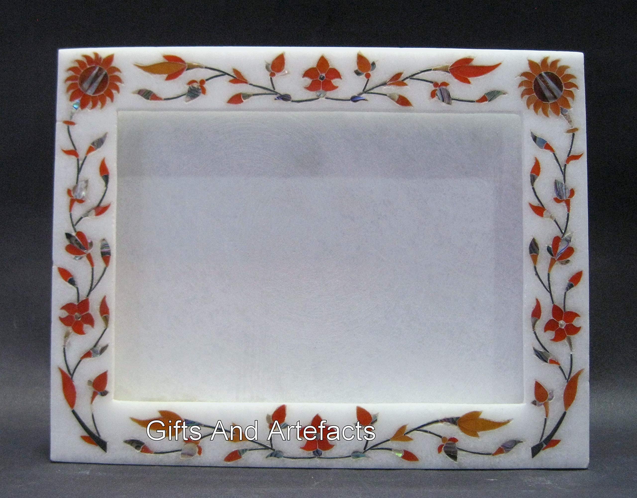 Cadre photo en marbre blanc, l'idée cadeau luxe pour un bureau