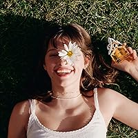 Vista 5 de Marc Jacobs Daisy Eau de Toilette – Radiant Floral Women's Perfume – With Notes of Wild Berries, White Violet, Jasmine & Sandalwood