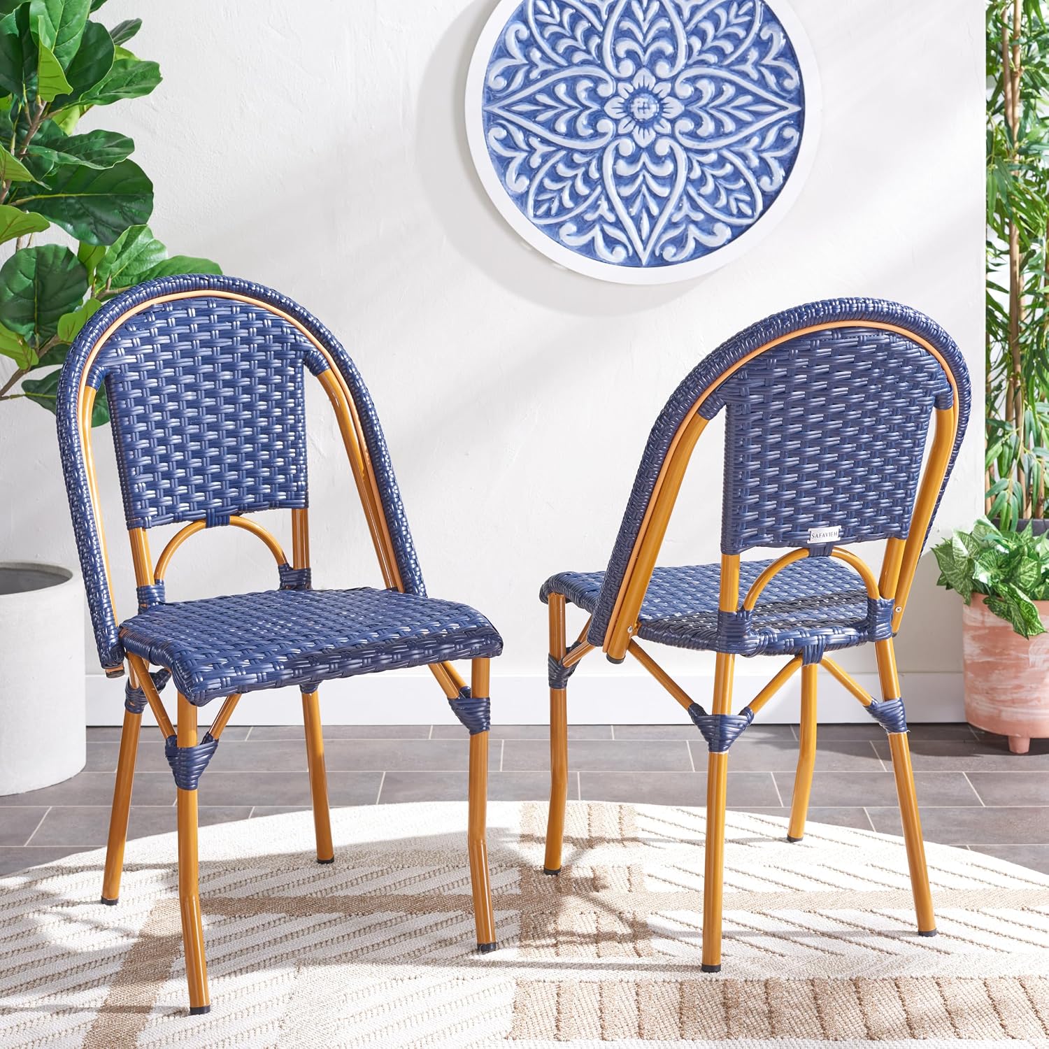 SAFAVIEH Outdoor - California Bistro Side Chair Set of 2 - Navy - Faux Wicker & Aluminum Frame - Woven Design - Ideal for Patio, Deck, Sunroom, Dining Area, 17.3" Seat Height (PAT7530B-SET2)