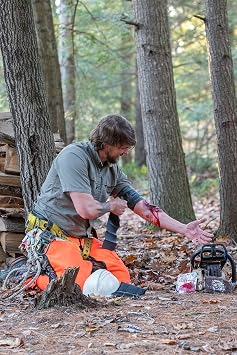 Adventure Medical Kits Trauma Pak Pro with Quikclot & Trauma Tourniquet - First Aid Emergency Kit with Tourniquet, QuikClot Flexible Gauze, Nitrile Gloves & More - Stops Bleeding Fast with Kaolin