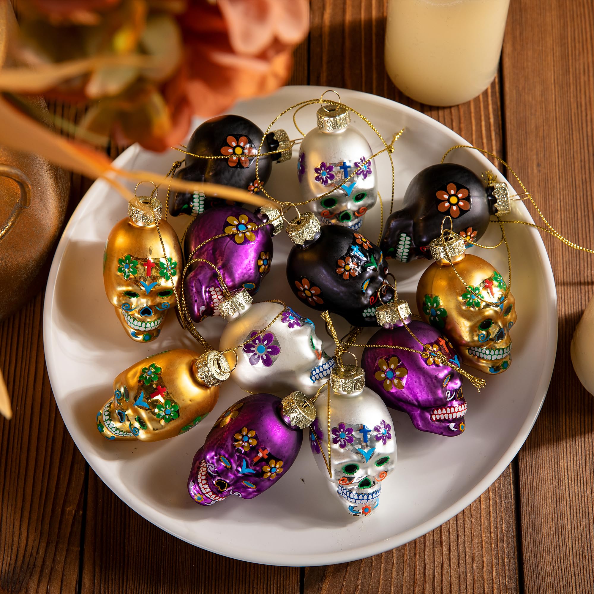 12 Ornamenti In Vetro Dia De Los Muertos - Teschi Di Zucchero Colorati Con Corda - 3,3x6,9 Cm - Decorazioni Per Halloween E Albero Di Natale