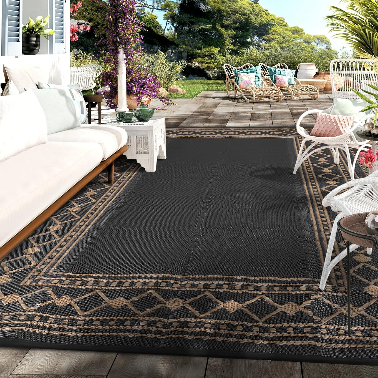 Waterproof Outdoor Rug 9x12 Ft, Reversible Plastic Straw Rug, Easy to Clean Modern Bordered Patio Rug, Portable Carpet for Patio, RV, Deck, Balcony, Backyard, Picnic, Beach, Clover,Tan