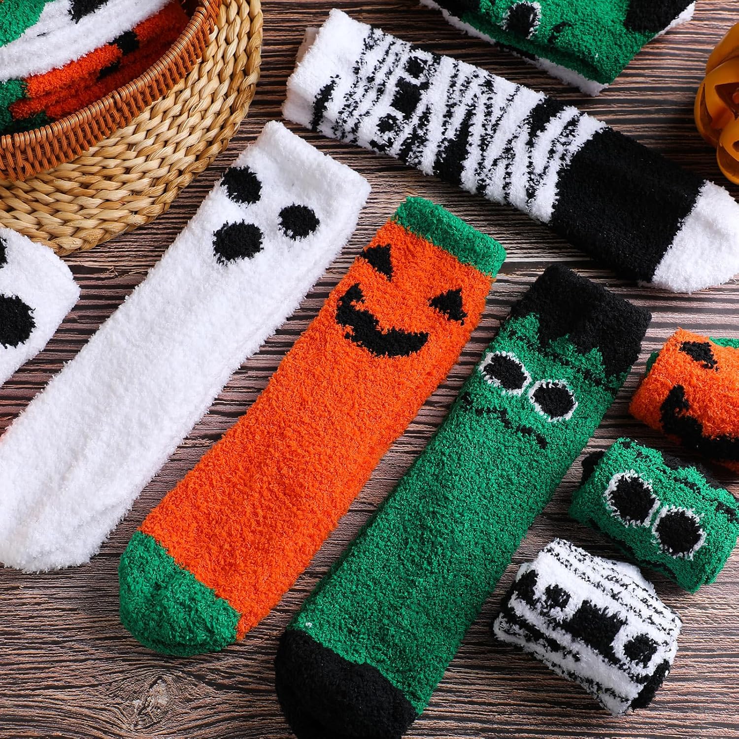 Liitrsh 8 Pairs Halloween Fuzzy Sock for Women Cozy Funny Unisex Halloween Socks Gifts Boo Spooky Basket Stuffers for Winter Sports Outdoor Gifts - Image 6