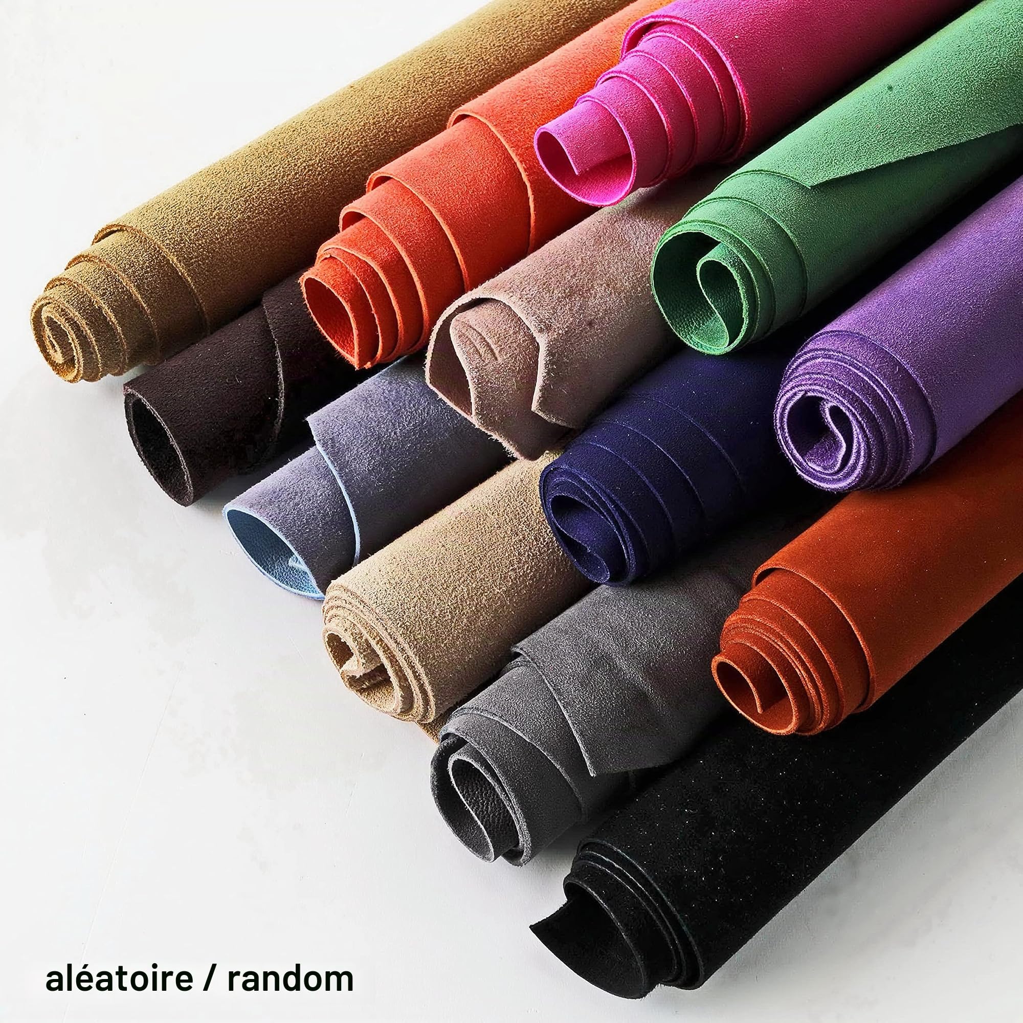 LA GARZARARA - Découpes en daim et nubuck - Minimum 20 x 25 cm maximum 40 x 40 – 1 kg – Sélection aléatoire pour travaux manuels et couture – Couleur unie, couleurs variées – LAG29