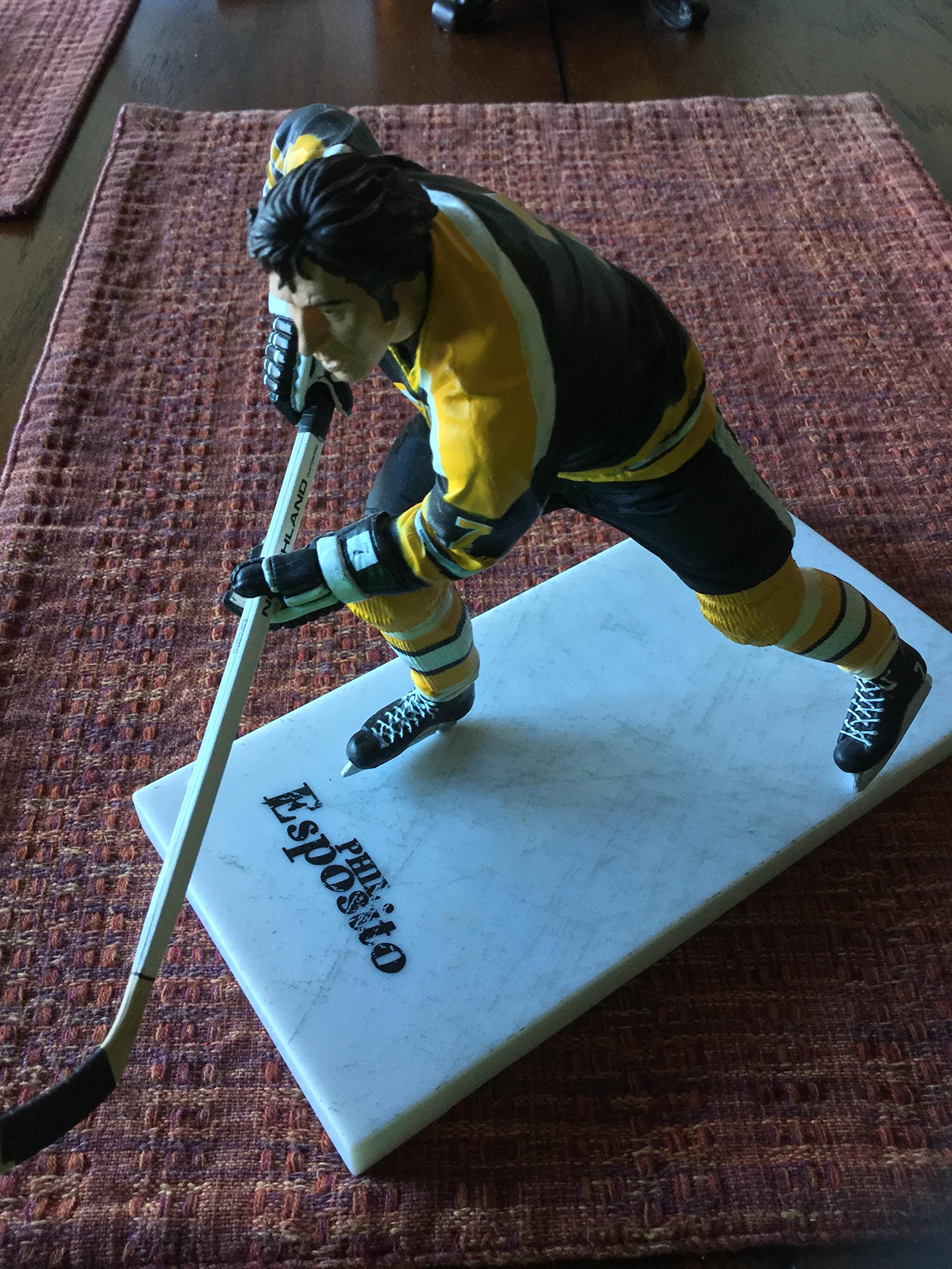 フィル・エスポジト ボストン・ブルーインズ フィギュア McFarlane PHIL ESPOSITO #7 Boston Bruins NHL Legends Series