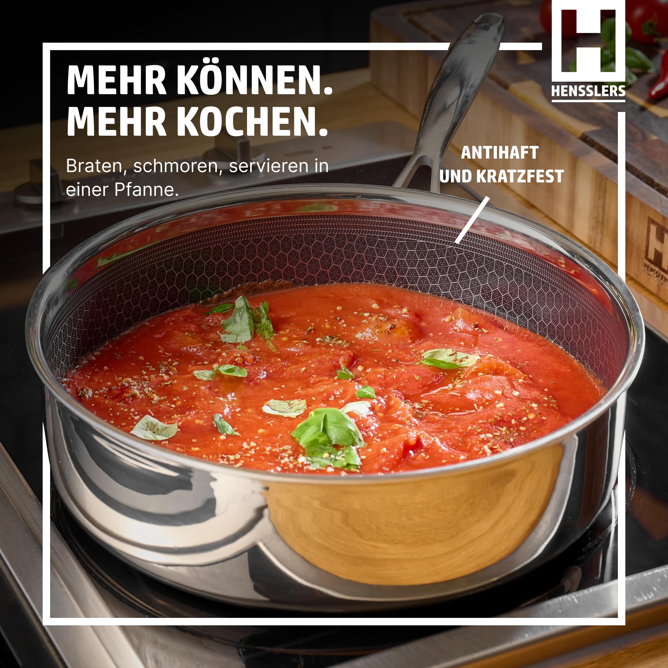 HENSSLERS® Sautepfanne 26cm mit Deckel [FÜR ALLE HERDARTEN INKL. INDUKTION] - Sauteuse Edelstahl - Pfanne Hoher Rand - Schmorpfanne mit Deckel für Induktion - Tiefe Pfanne mit Antihaftbeschichtung