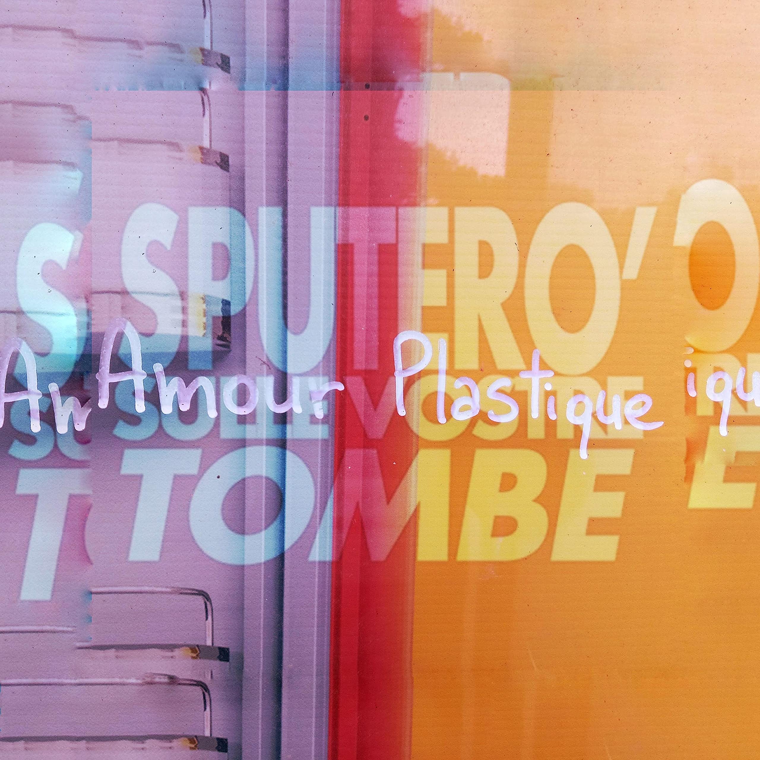 Sputerò sulle vostre tombe