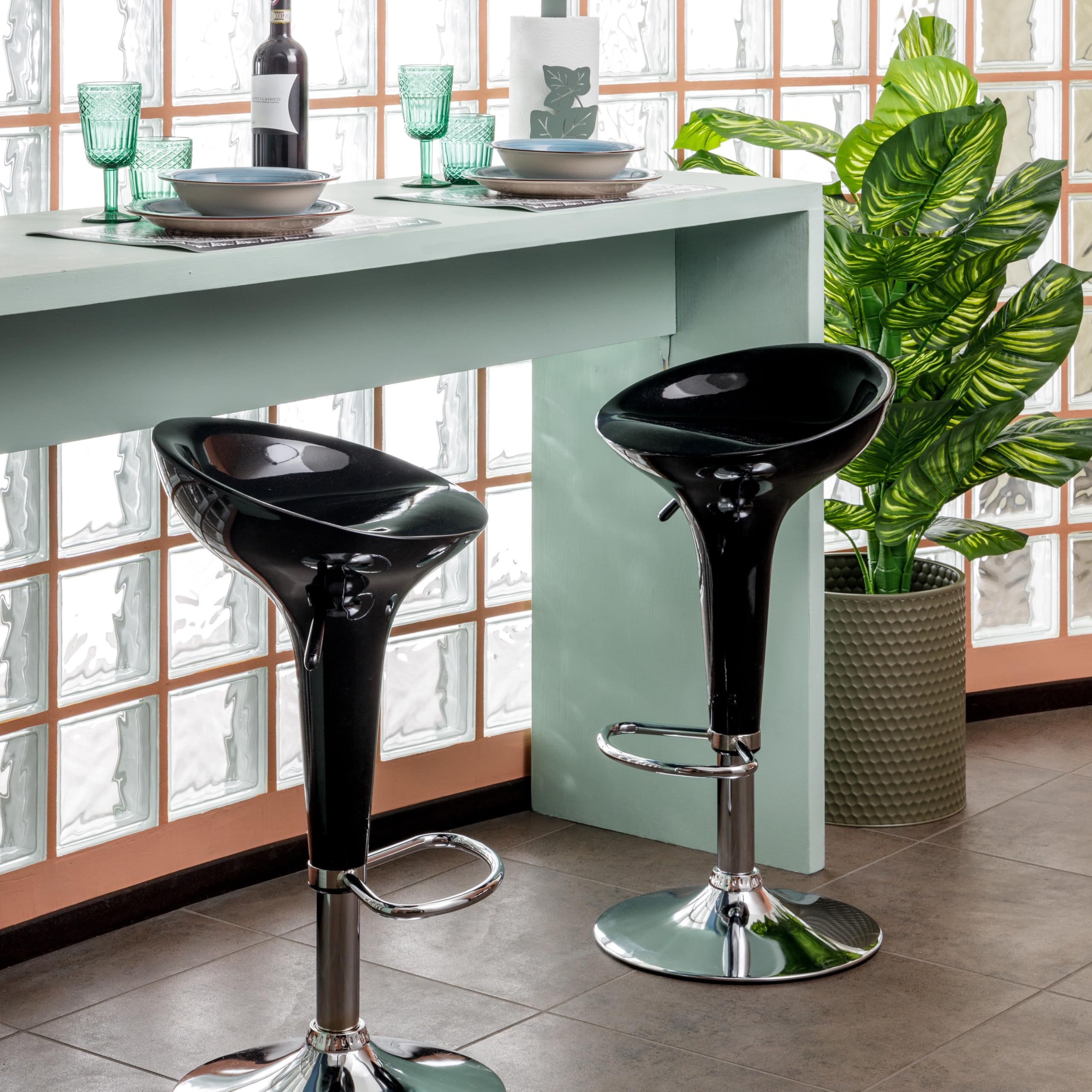 Baroni Home Sgabello Bar Girevole con Altezza Regolabile, Seduta in Plastica Base Cromata con Poggiapiedi e Fondo Antigraffio, Sgabello Cucina, Ristorante, Penisola, 40x45x59-79 cm, Nero, 1 Pezzo