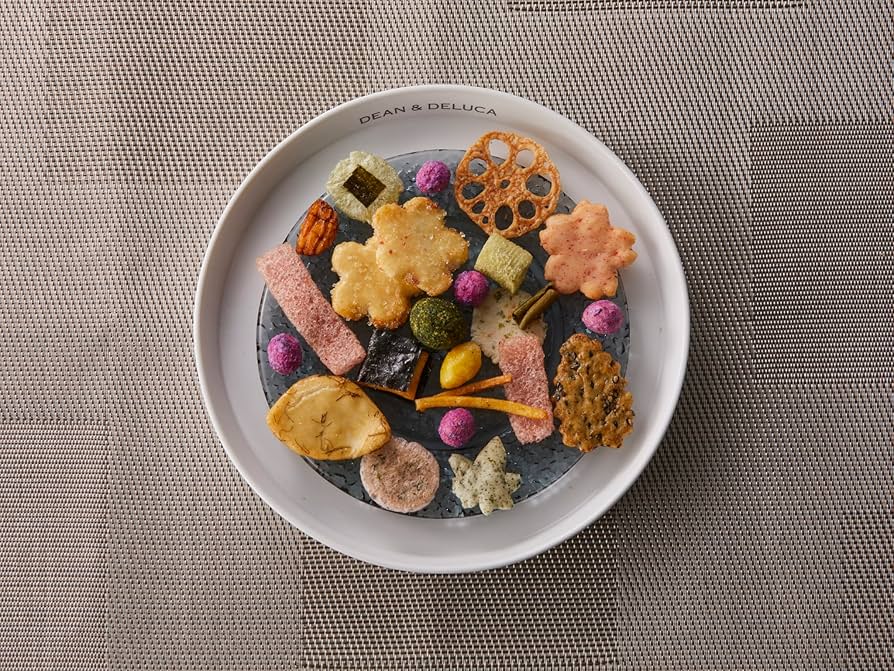 Amazon.co.jp: あられの匠白木 吹きよせ雛（中箱）95g×2袋