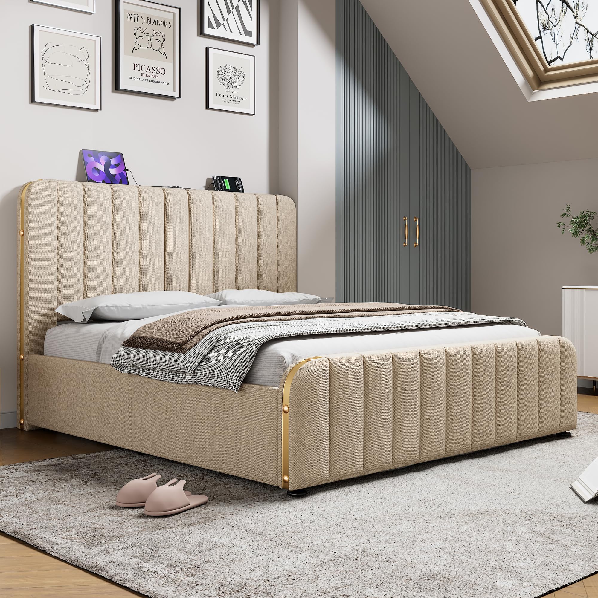Letto matrimoniale imbottito,testata imbottita con finiture dorate e ricarica USB Type-C,180x200cm,tessuto di lino beige,letto contenitore idraulico,senza materasso