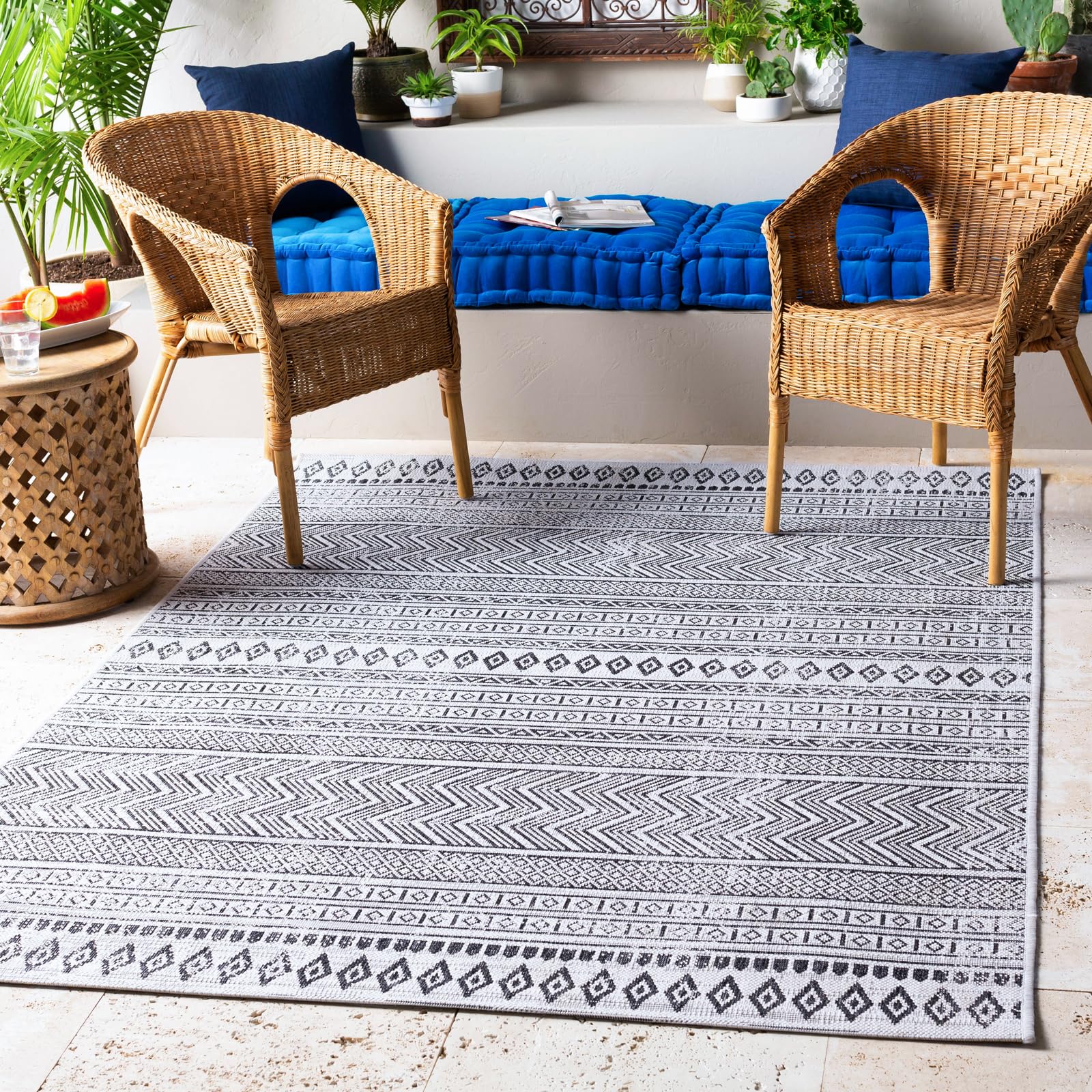 Livabliss Black/White Eagean-Geometric In- & Outdoor Rug - 200 X 275 Cm