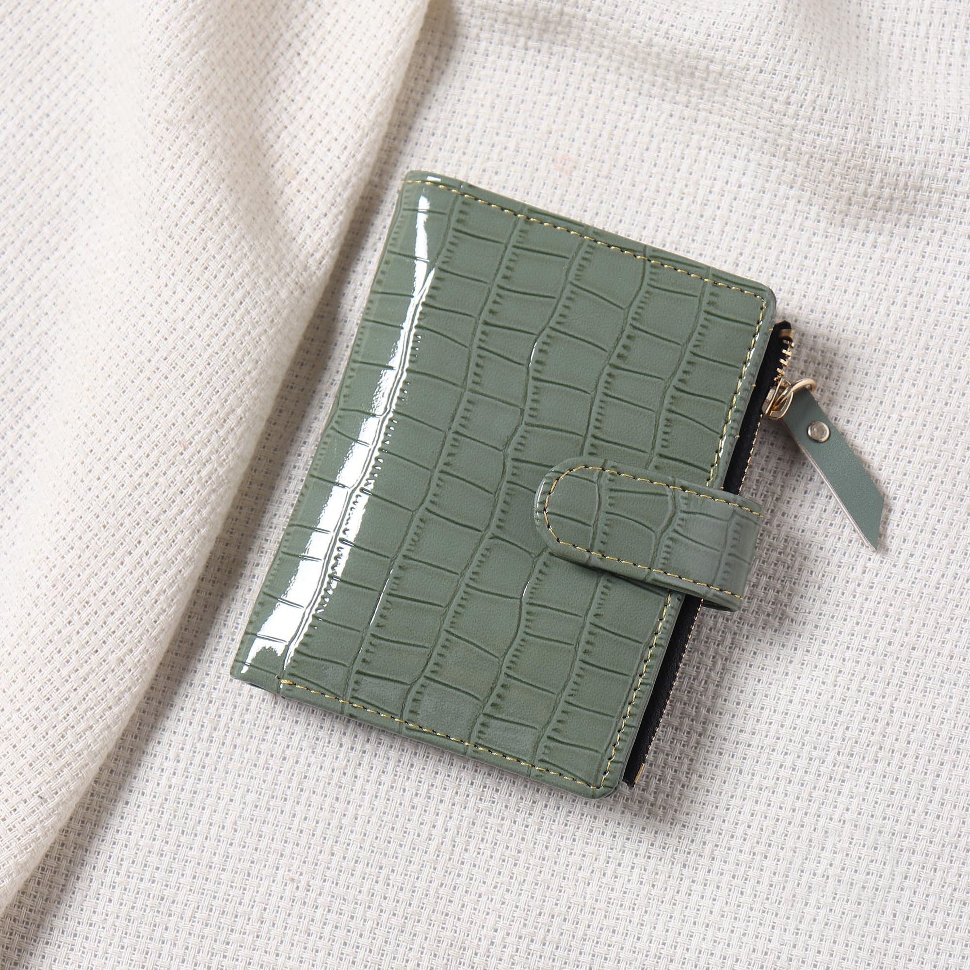 Women Casual Green Artificial Leather Wrist Wallet (6 Card Slots) (TnW-Smll-CLT-Croco-Light-Grn_1)-picture-48