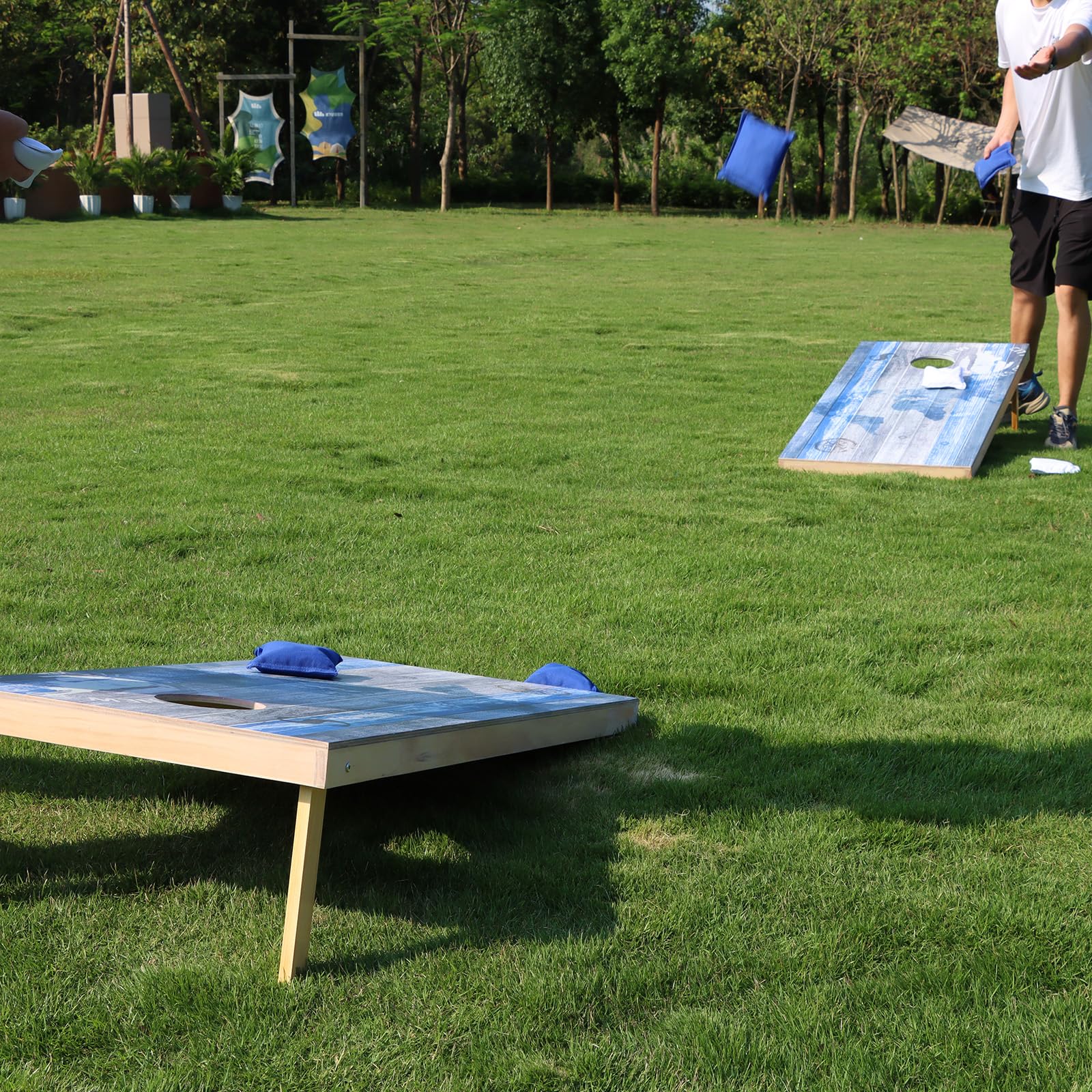 Wakefa Cornhole Verordnung Größe 121x60cm Massivholz Sackloch Spiel Set mit 2 Corn Hole Boards, 8 Sitzsack Cornhole Spiel für Draußen Strand Erwachsene Wettbewerbe Wurfspiel Corn Hole Spiel