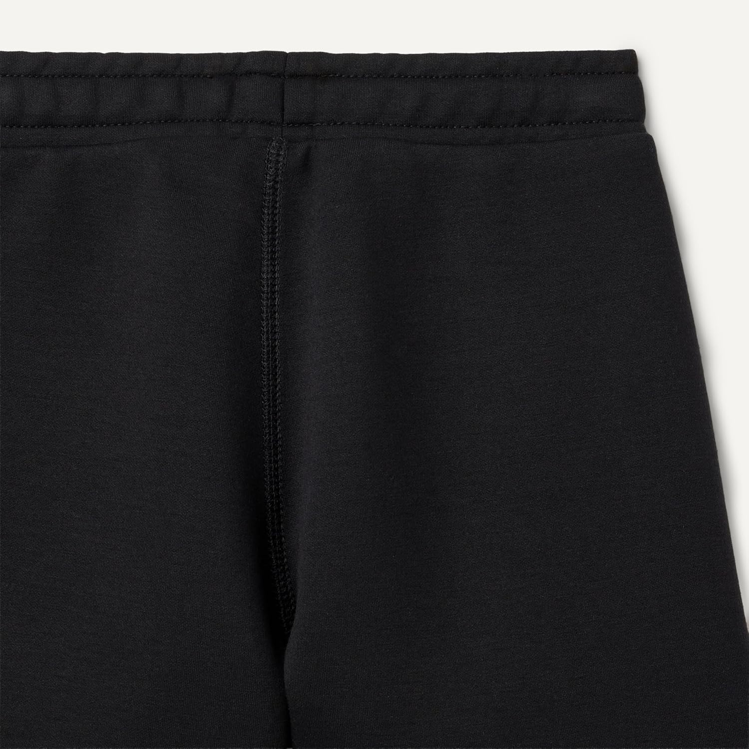 Amazon Essentials Active Girls' Regular-Fit Athletic Shorts