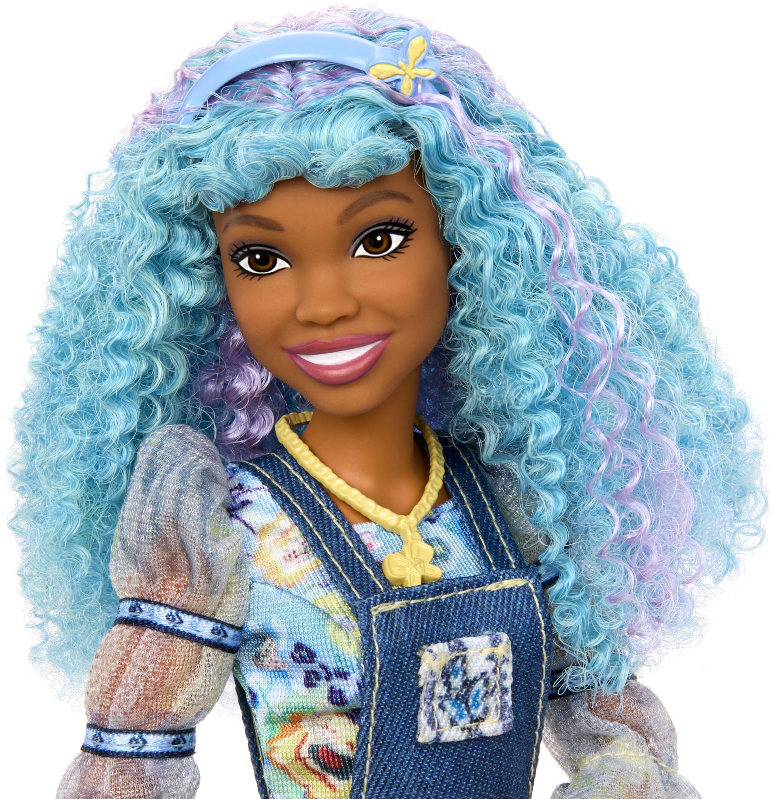 Mattel Disney Descendants 4 : The Rise of Red Fashion Doll & Accessory – Ella, Young Cendrillon avec vêtements inspirés du film