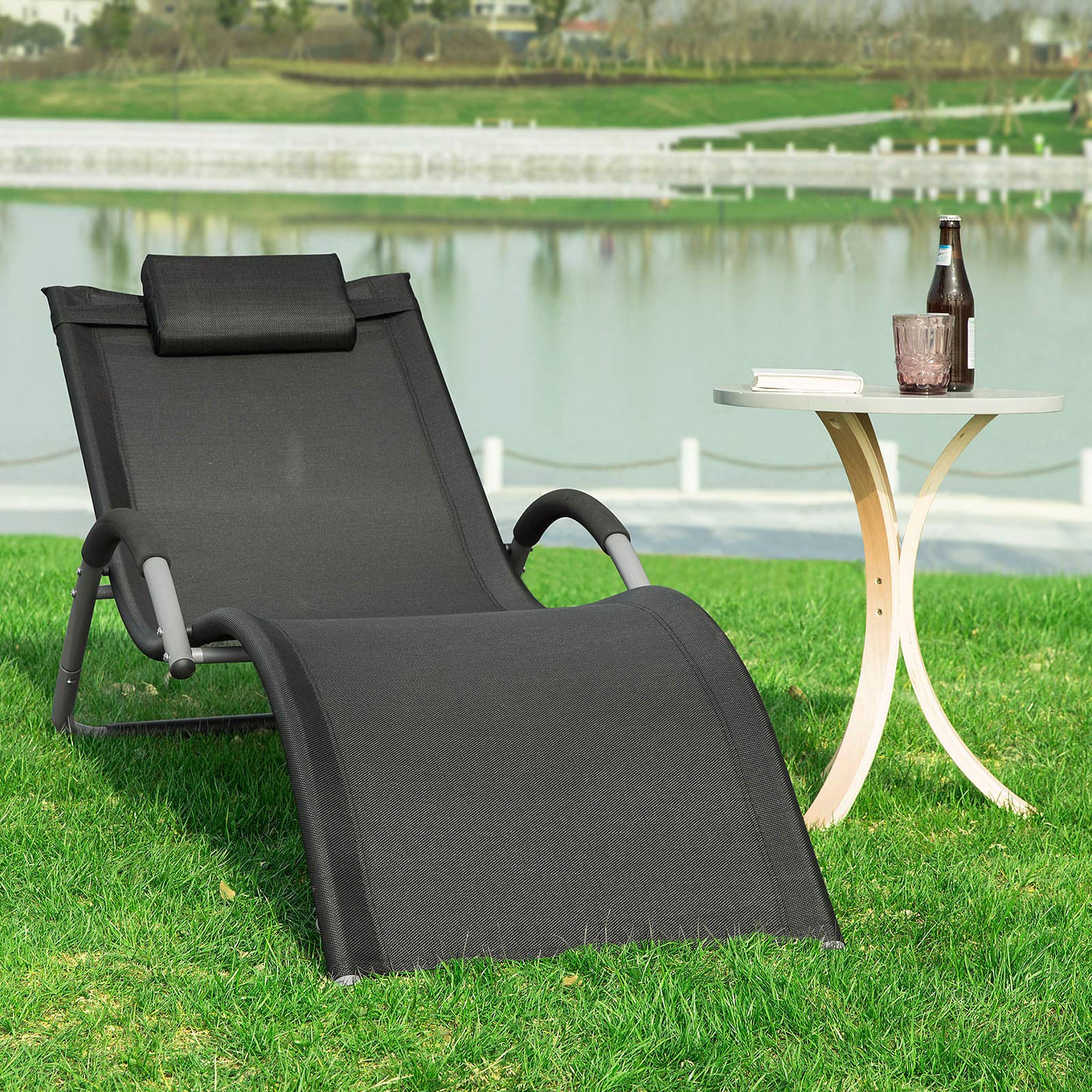SoBuy Sonnenliege Strandliege Gartenliege Relaxstuhl mit Kissen für Gärten, Höfe, Strände, Balkone 120 kg Belastung Schwarz BHT ca. 55x67x165cm OGS38-SCH