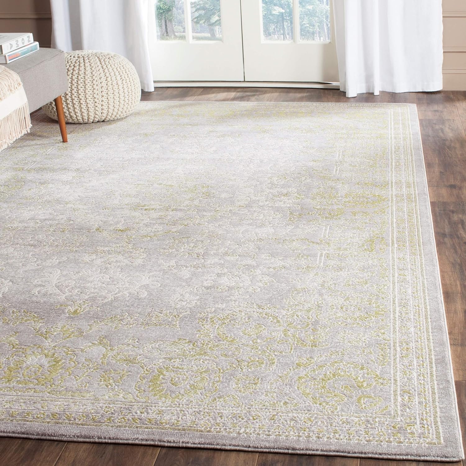 SAFAVIEH Passion Collection Area Rug - 5'1" x 7'7", Grey & Lavender, Vintage Distressed Design, Non-Shedding & Easy Care, Ideal for High Traffic Areas in Living Room, Bedroom (PAS402G)