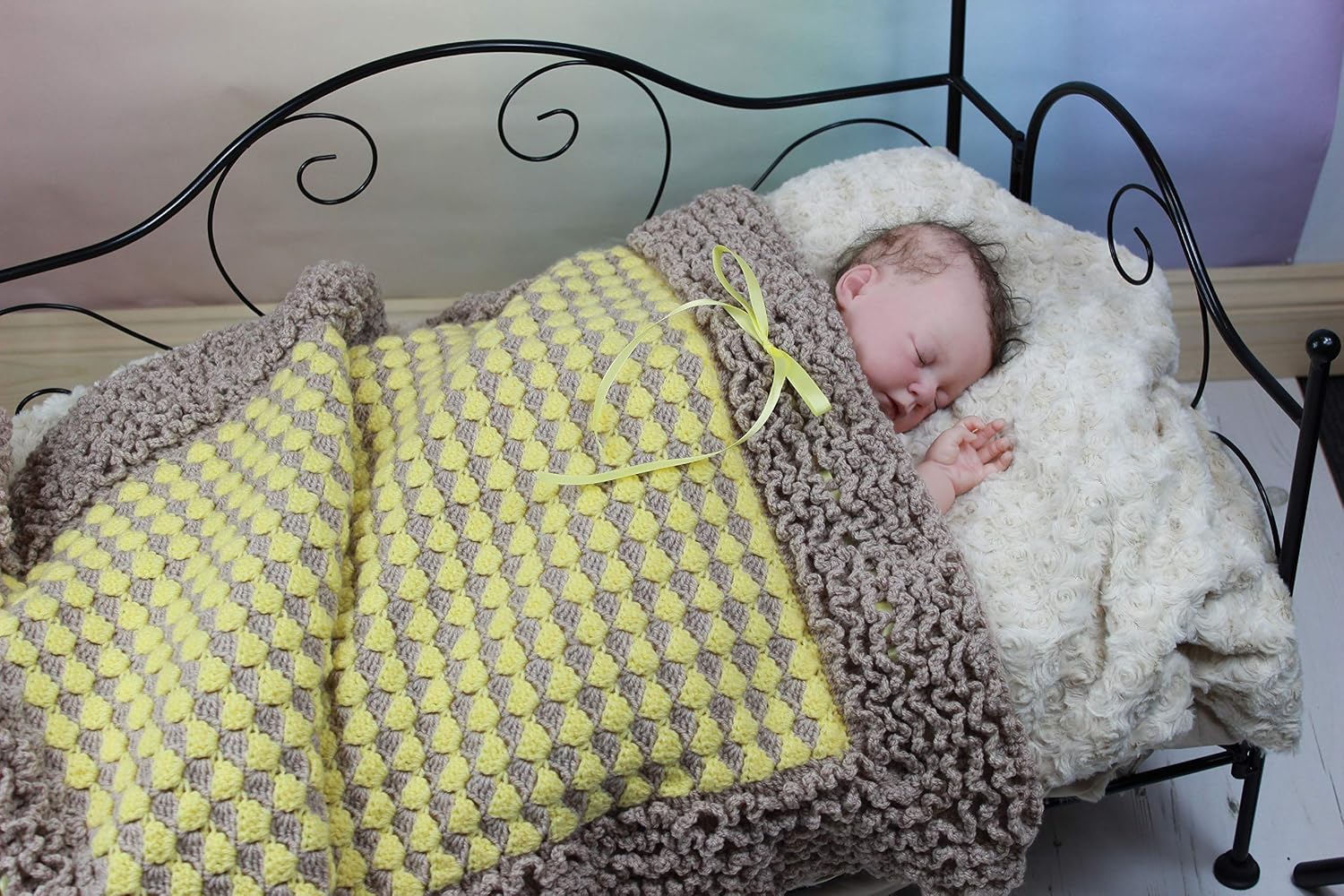 Patron De Crochet Pour Couverture De Bebe Double Tricot Motif Couverture Bebe Terminologie Britannique Cp139 Amazon Fr Bebe Et Puericulture