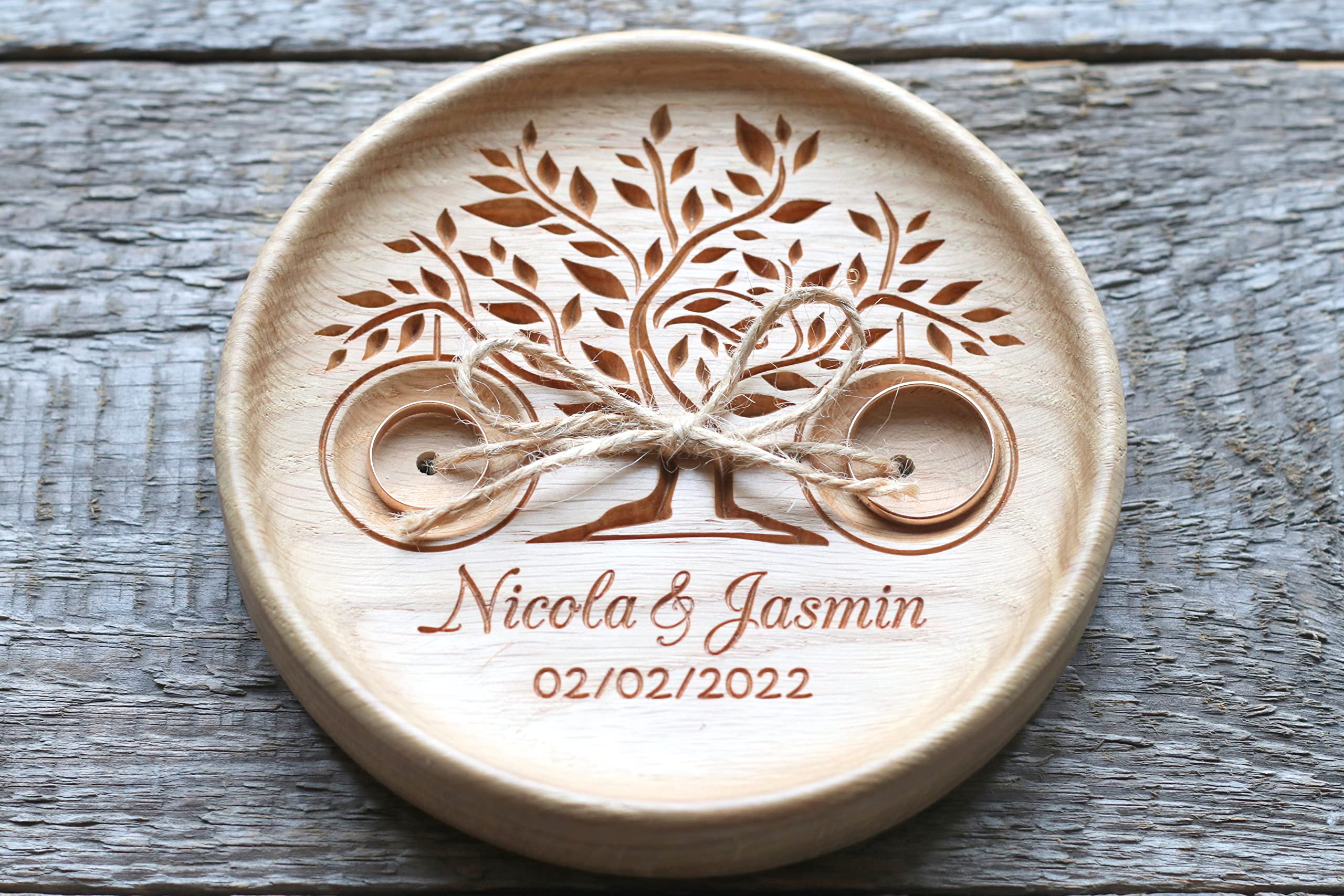 Coussin porte alliance en bois, Boîte de bague de mariage alternative gravés avec les noms et date, cadeau anniversaire mariage, Arbre De La Vie, Tree of Life.