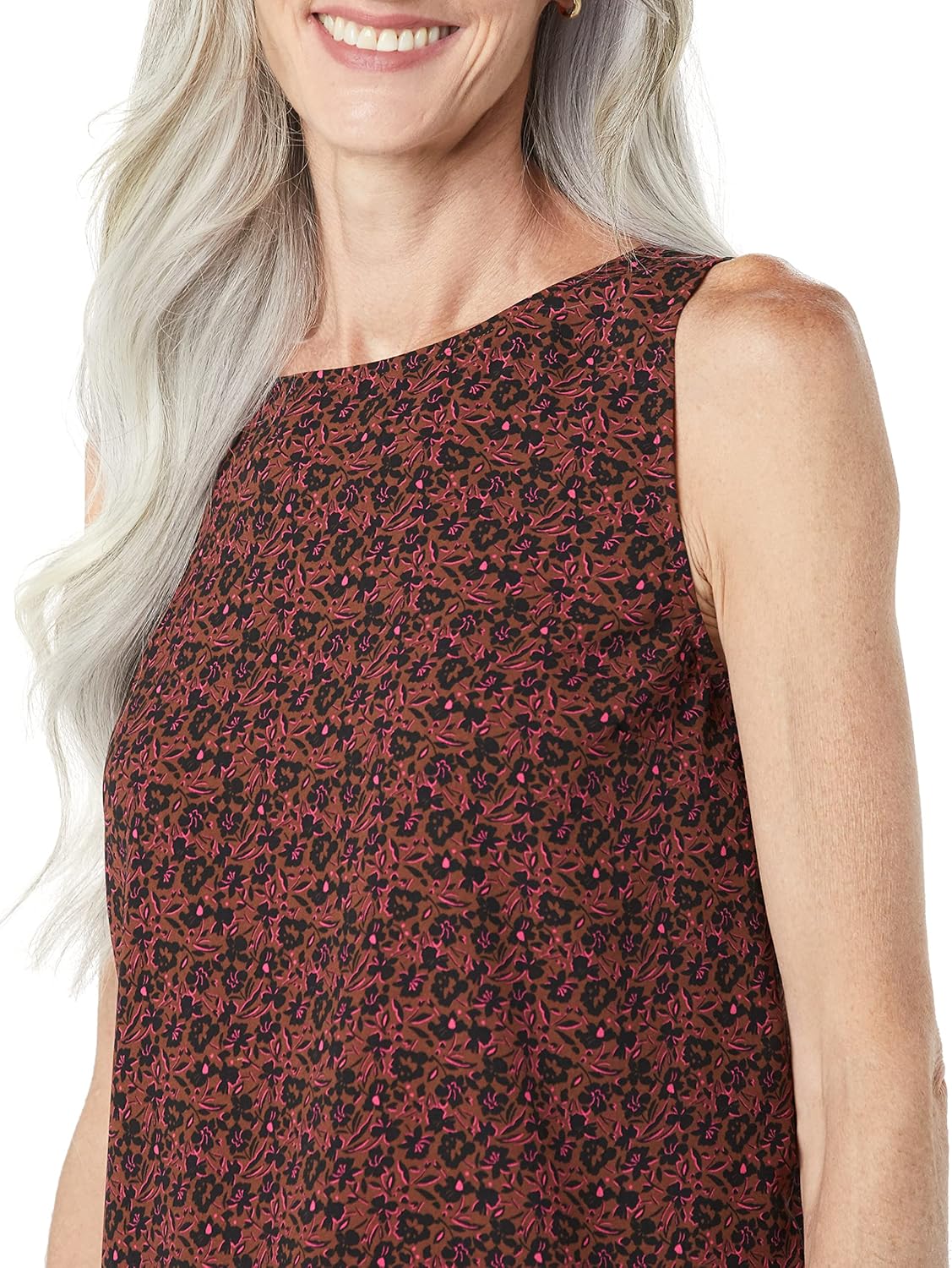 Amazon Essentials Women's Regular-Fit Sleeveless Layering Tank Top Crew Neck - Image 5